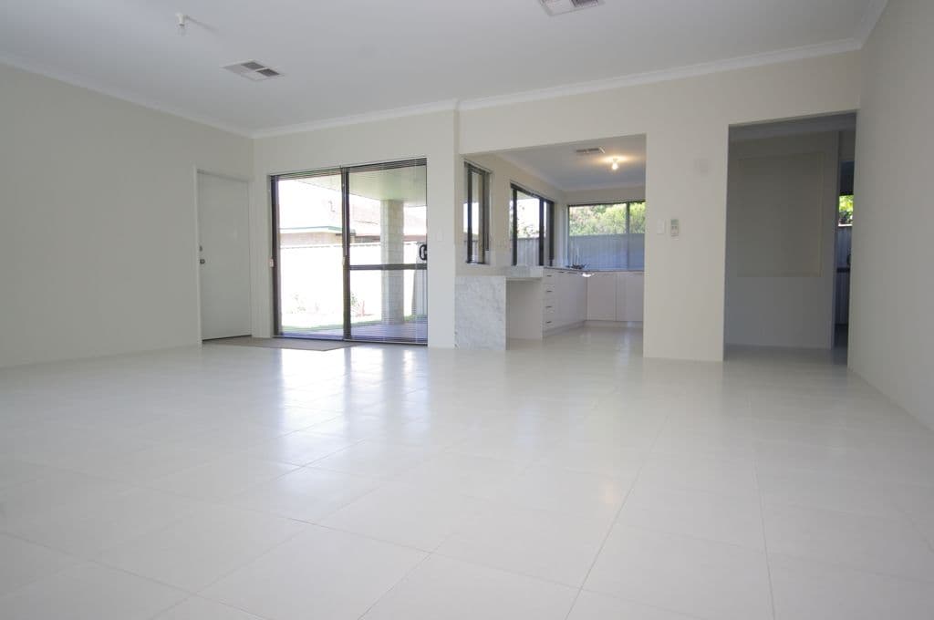 83a Wolseley Road, MORLEY WA 6062, Morley - Thumbnail 7