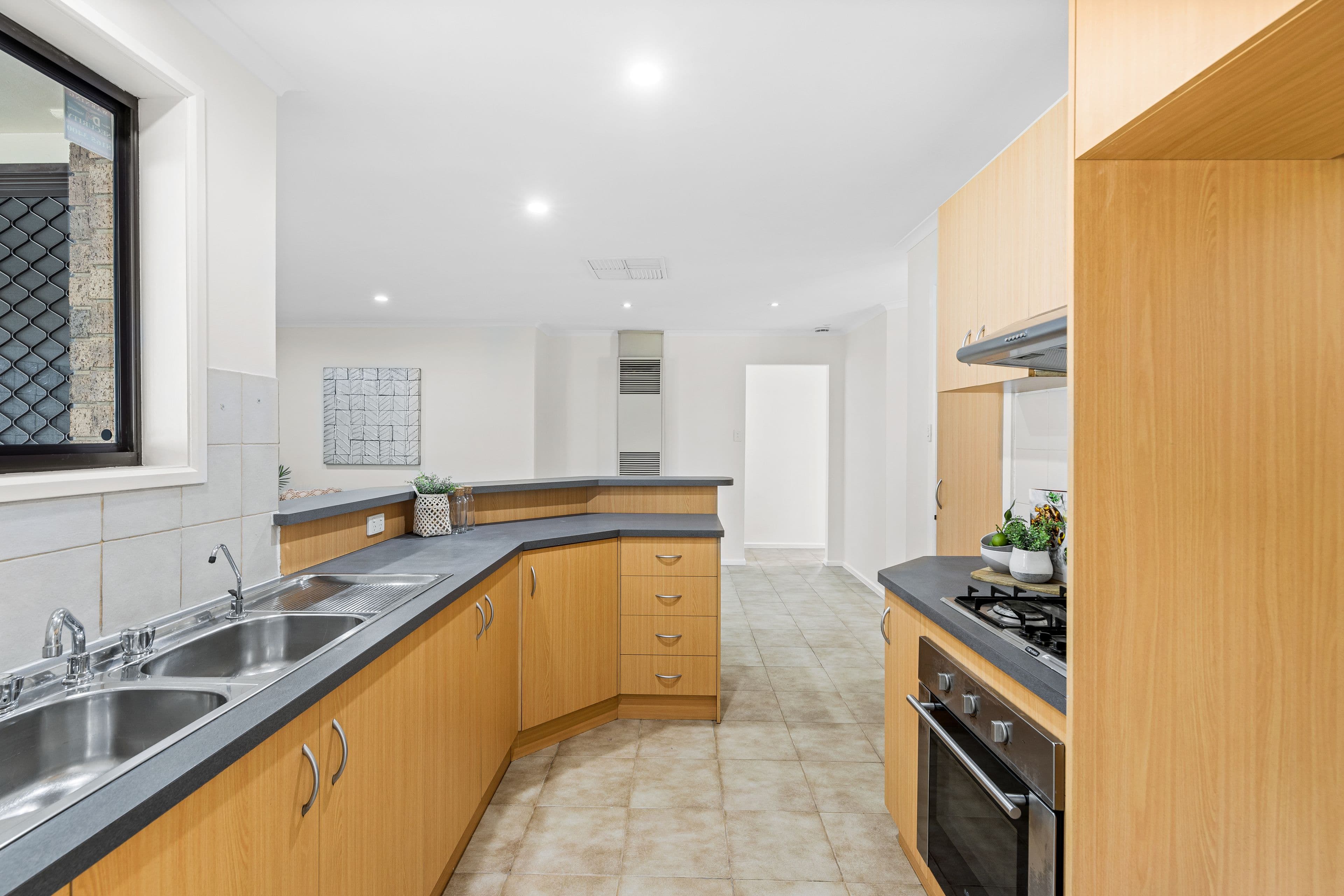 28 Swallow Crescent, Parafield Gardens SA 5107, Parafield Gardens - Thumbnail 5
