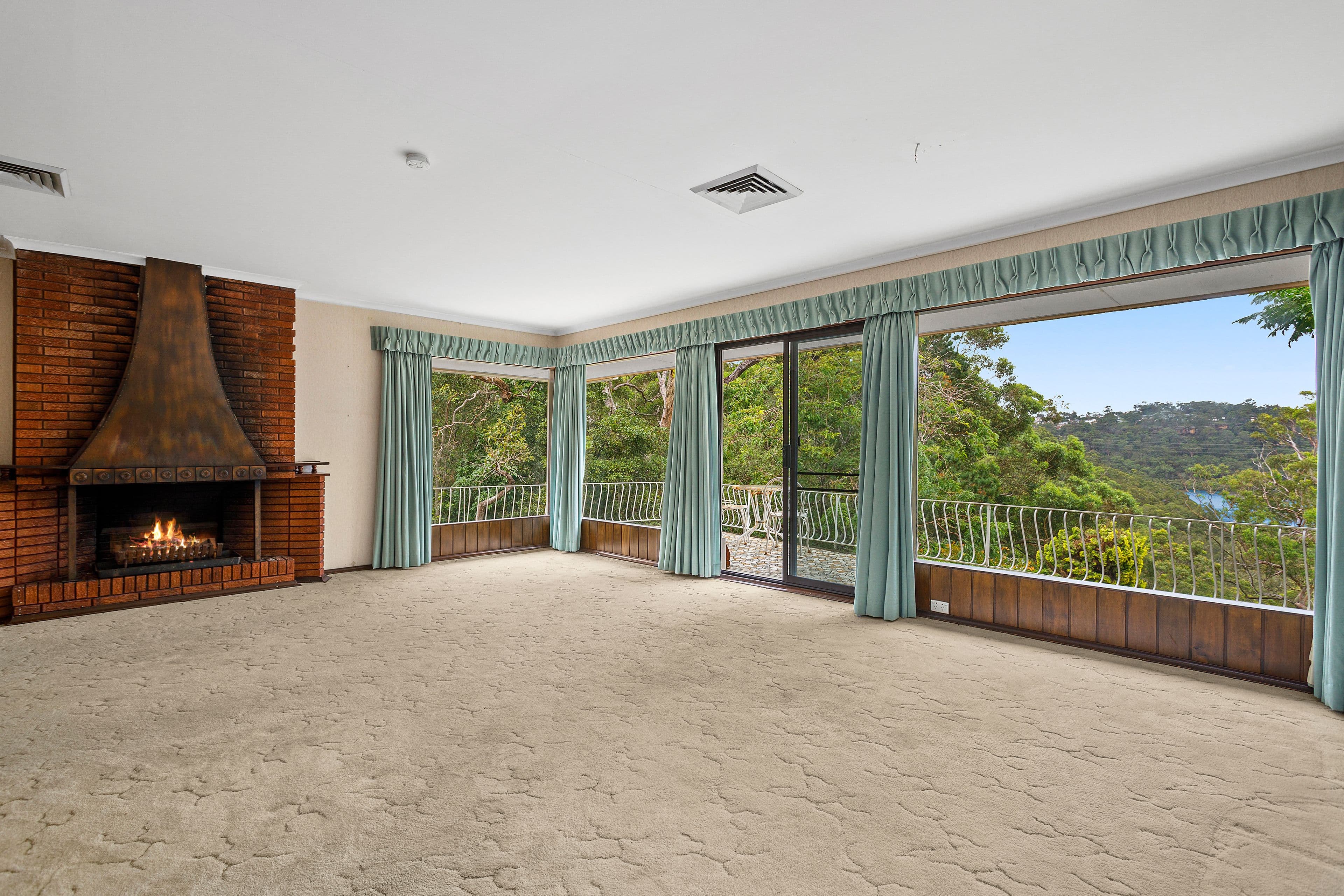 29 Moons Avenue, Lugarno NSW 2210, Lugarno - Thumbnail 4