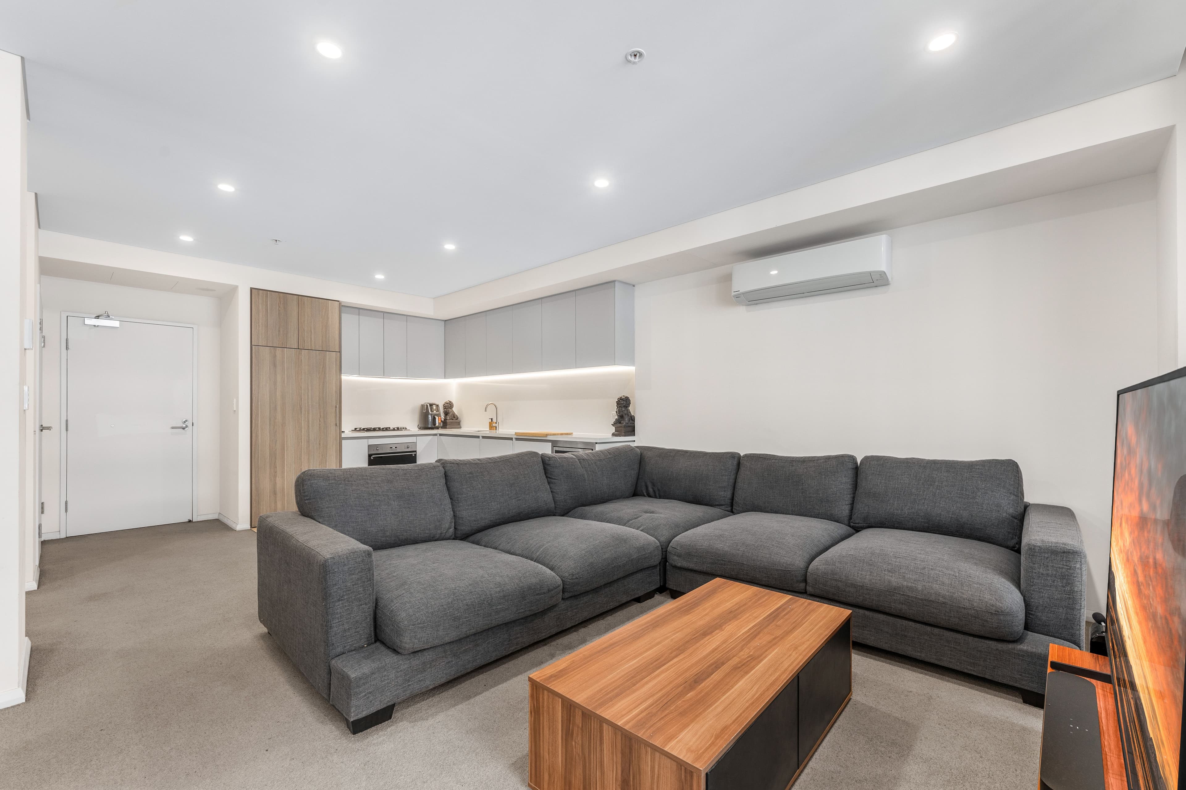 9 Village Place, Kirrawee NSW 2232, Kirrawee - Thumbnail 2