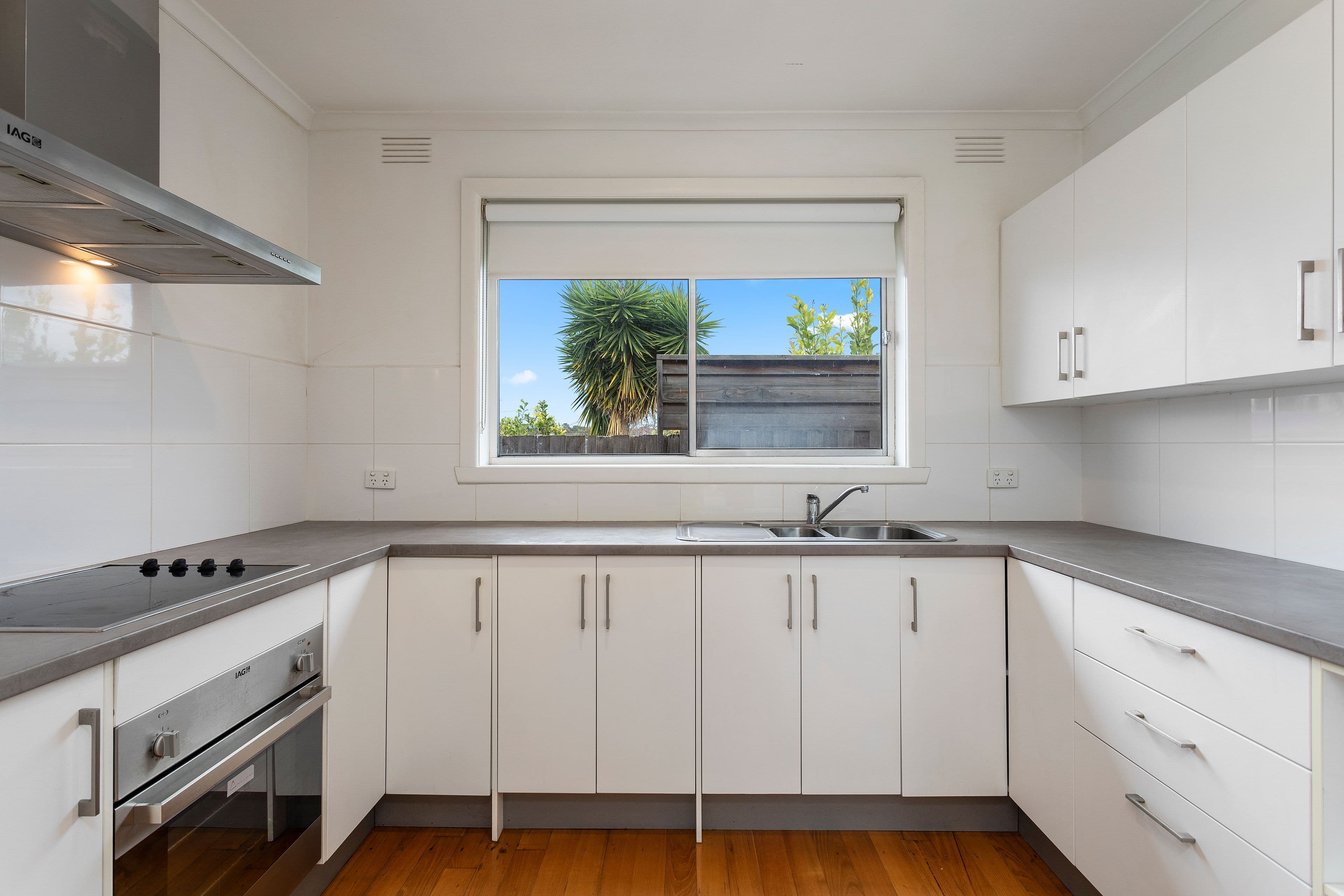 11-15 Axelton Street, Cheltenham VIC 3192, Cheltenham - Thumbnail 2