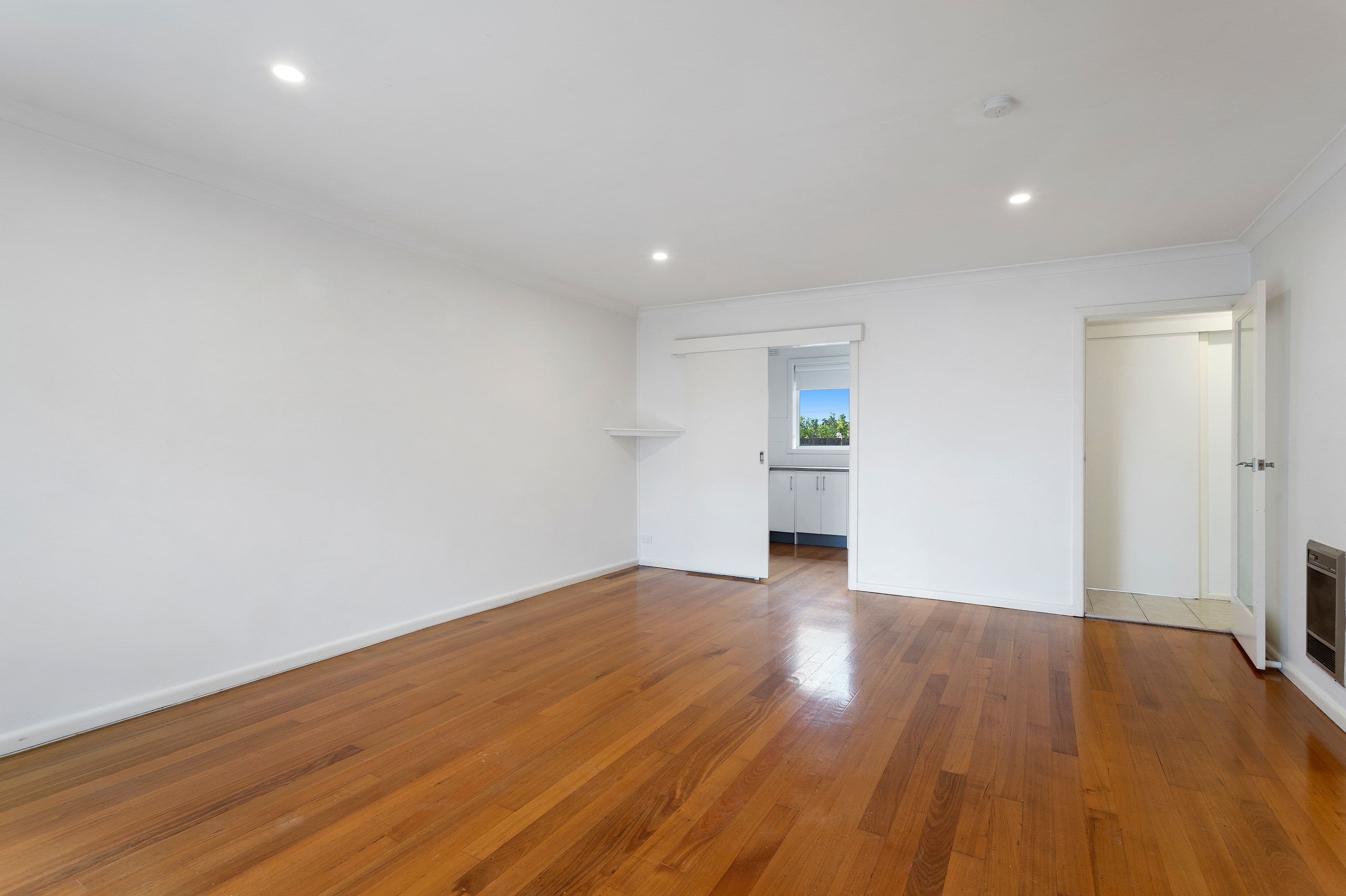 11-15 Axelton Street, Cheltenham VIC 3192, Cheltenham - Thumbnail 3