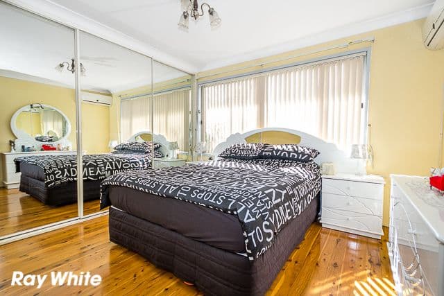 1 Rimfire Close, BOSSLEY PARK NSW 2176, Bossley Park - Thumbnail 7