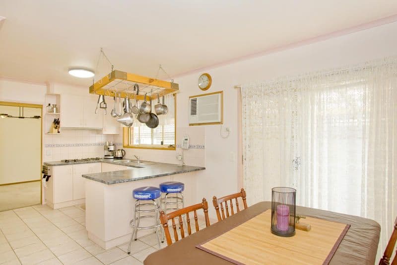 25 Clover Street, LARA VIC 3212, Lara - Thumbnail 4