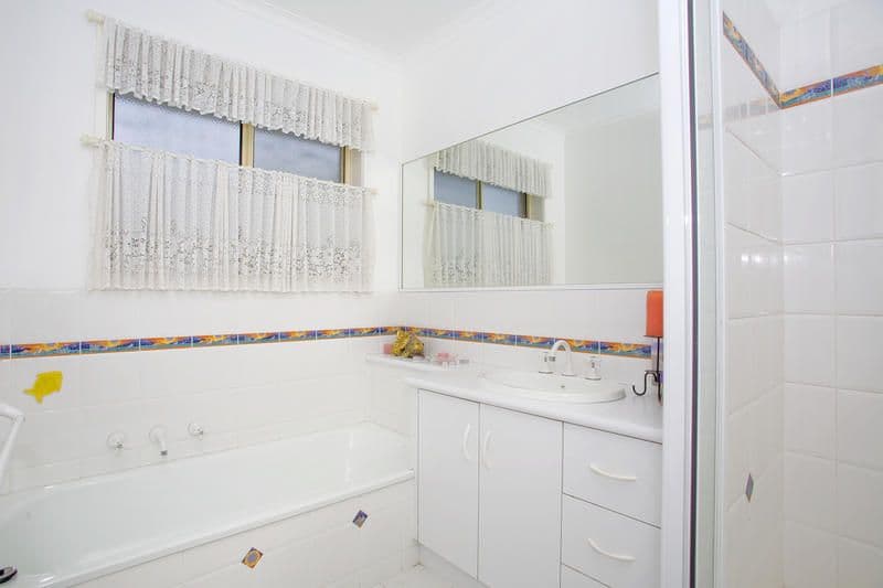 25 Clover Street, LARA VIC 3212, Lara - Thumbnail 6