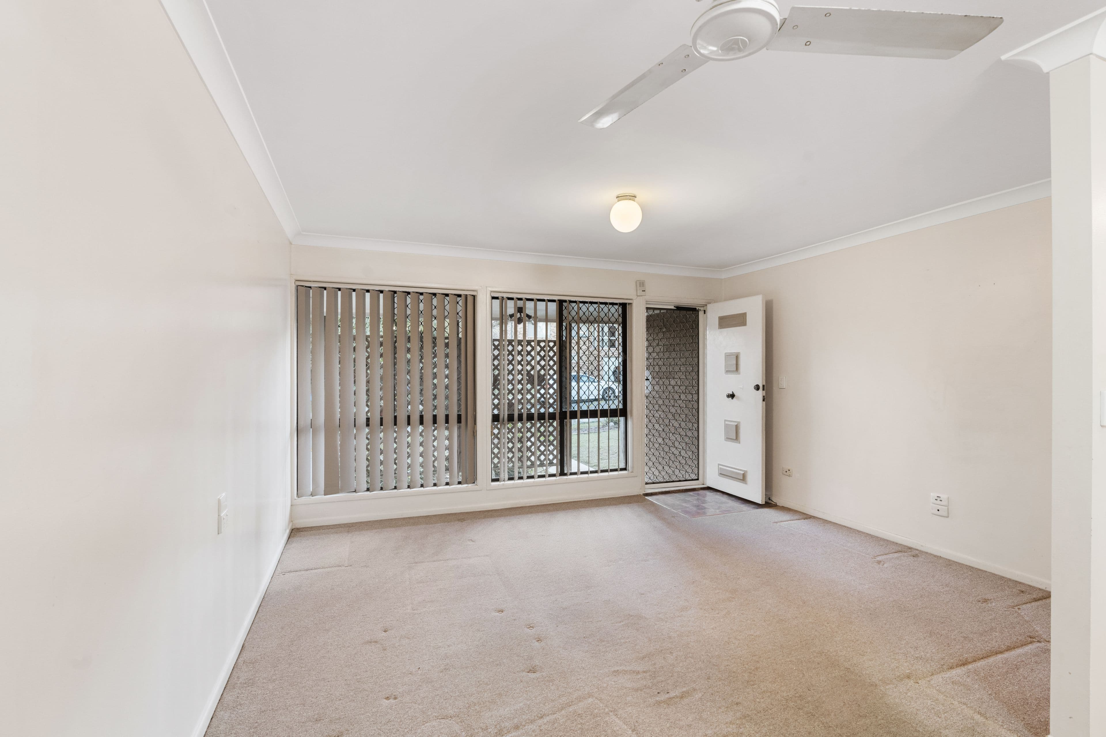 5 Comino Street, Strathpine QLD 4500, Strathpine - Thumbnail 2