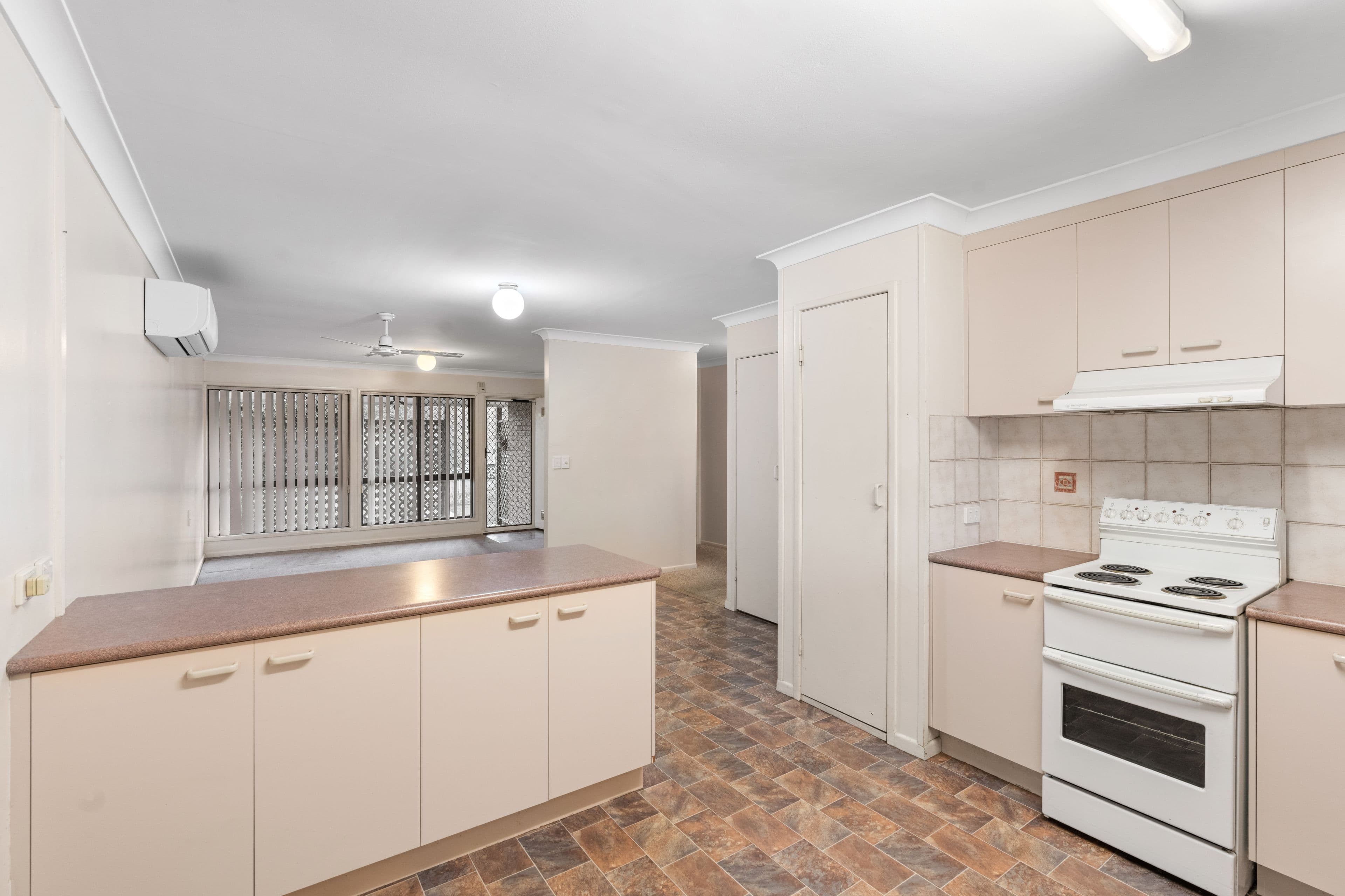 5 Comino Street, Strathpine QLD 4500, Strathpine - Thumbnail 4