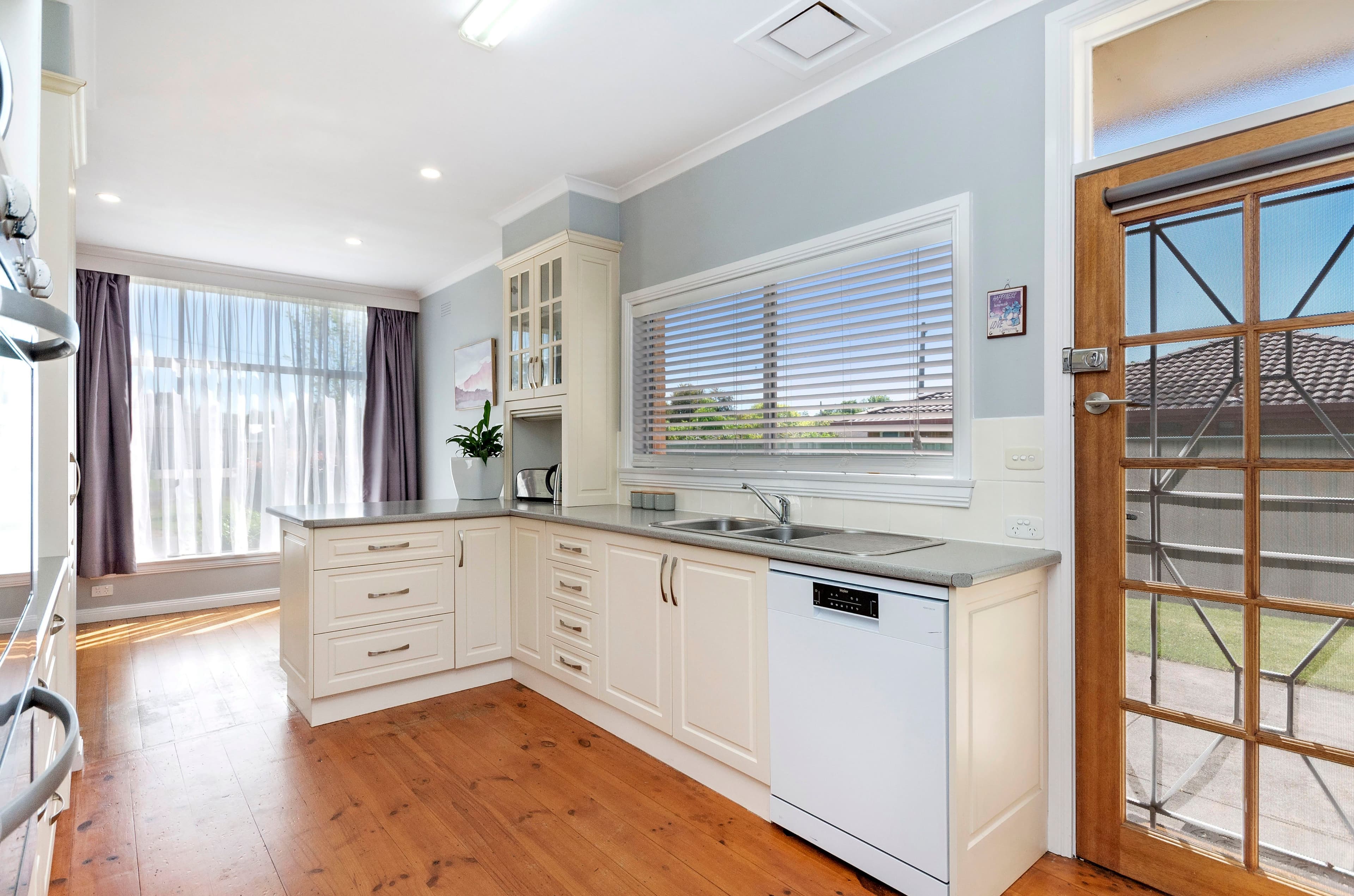 97 Kerr Street, Mortlake VIC 3272, Mortlake - Thumbnail 8