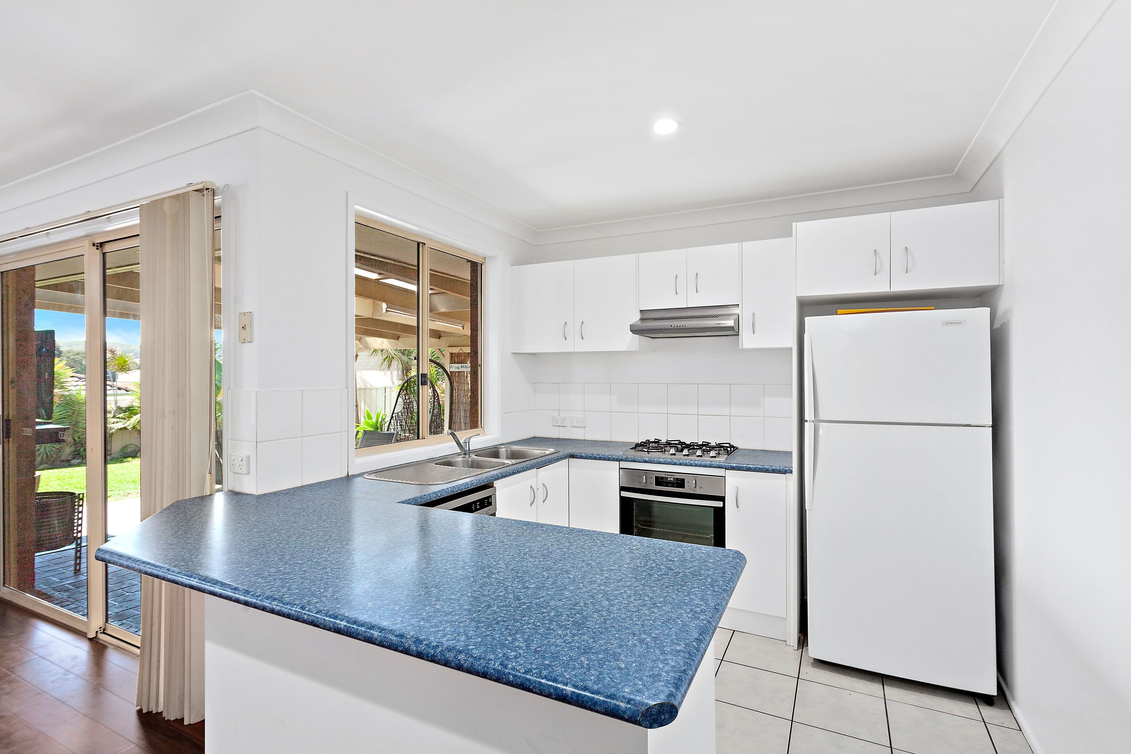 45 Eucumbene Avenue, Flinders - Thumbnail 3
