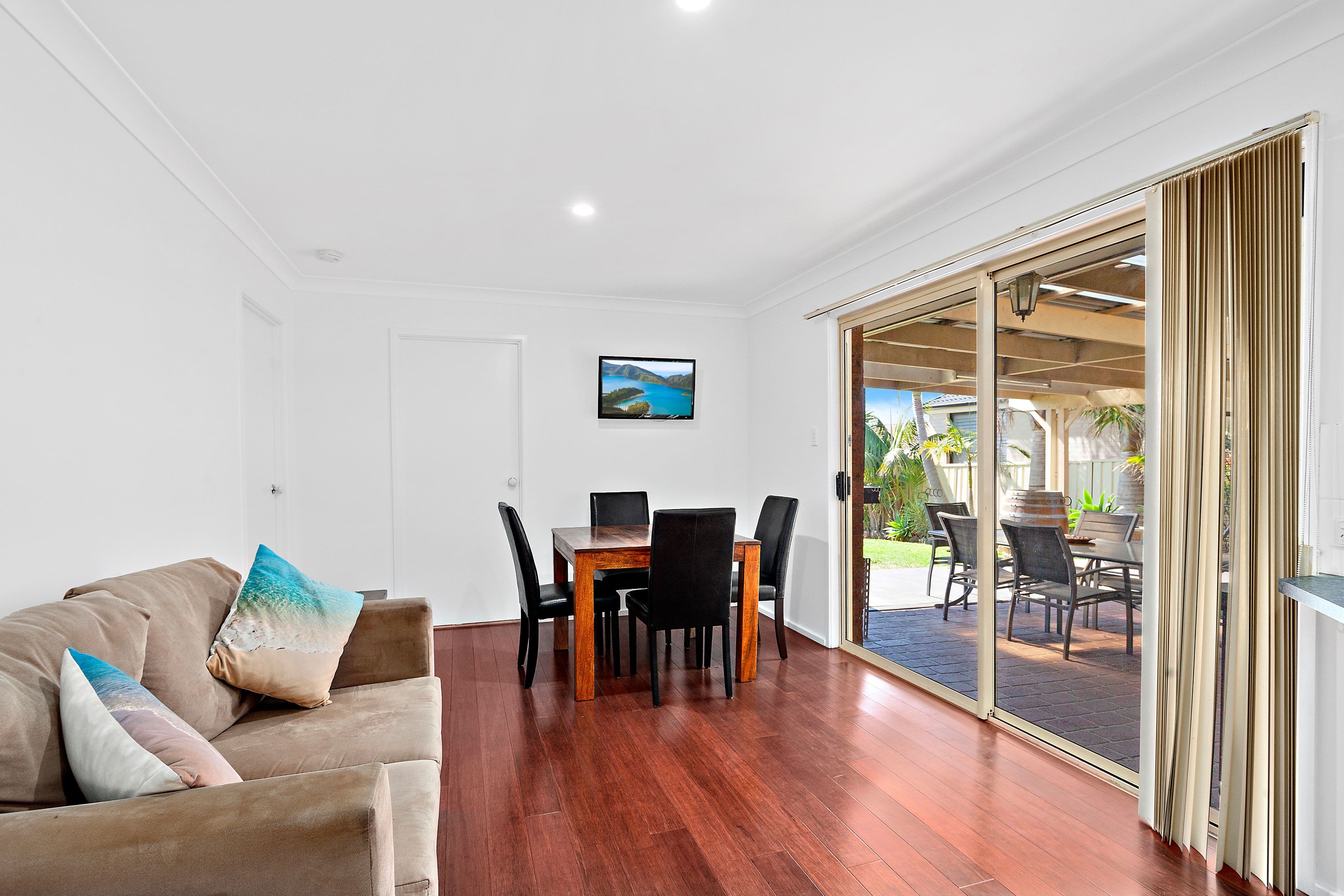 45 Eucumbene Avenue, Flinders - Thumbnail 4