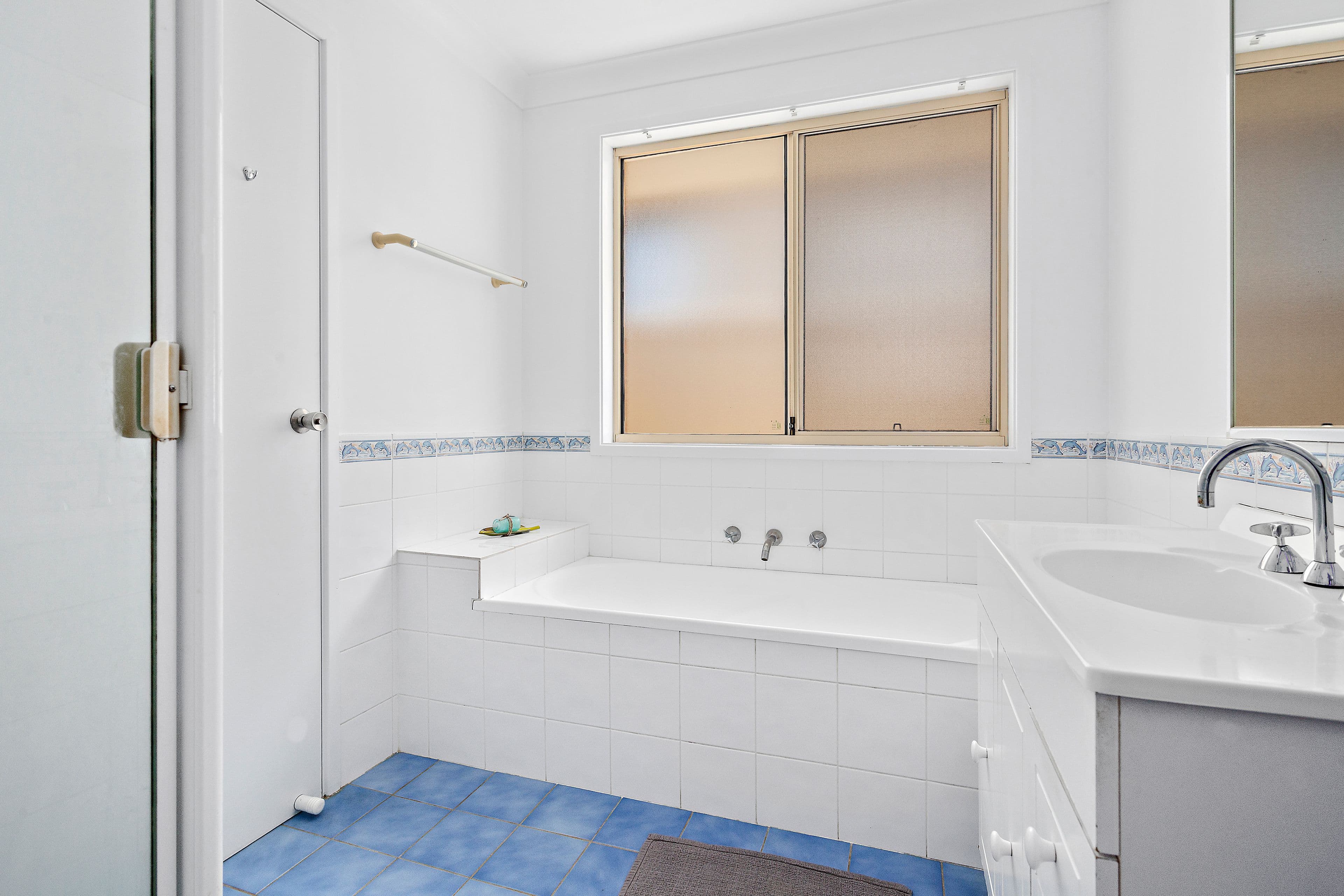 45 Eucumbene Avenue, Flinders - Thumbnail 6