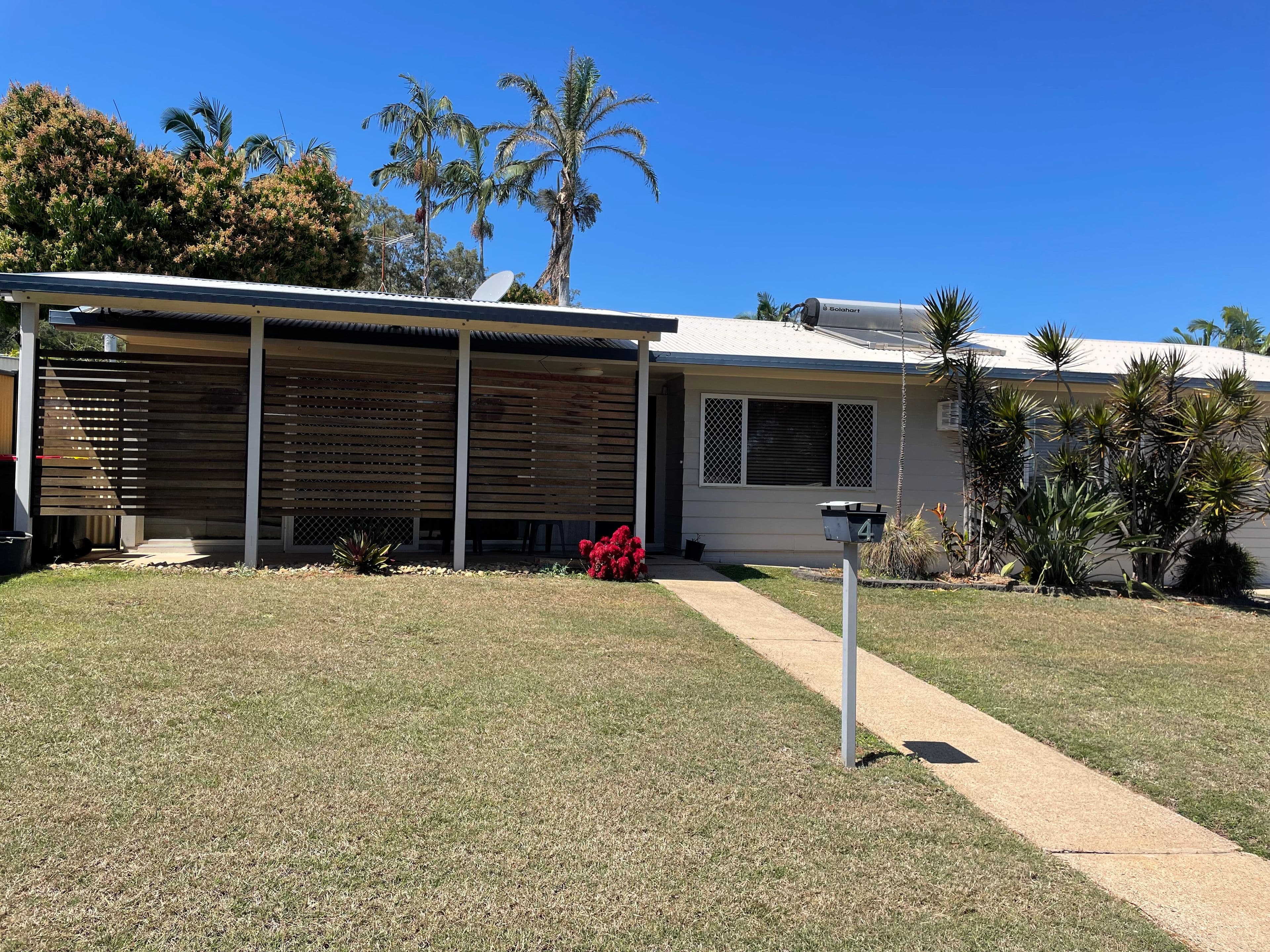 4 Steed Street, West Gladstone QLD 4680, West Gladstone - Image 1