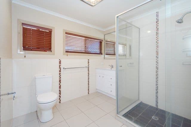 4 Steed Street, West Gladstone QLD 4680, West Gladstone - Thumbnail 7