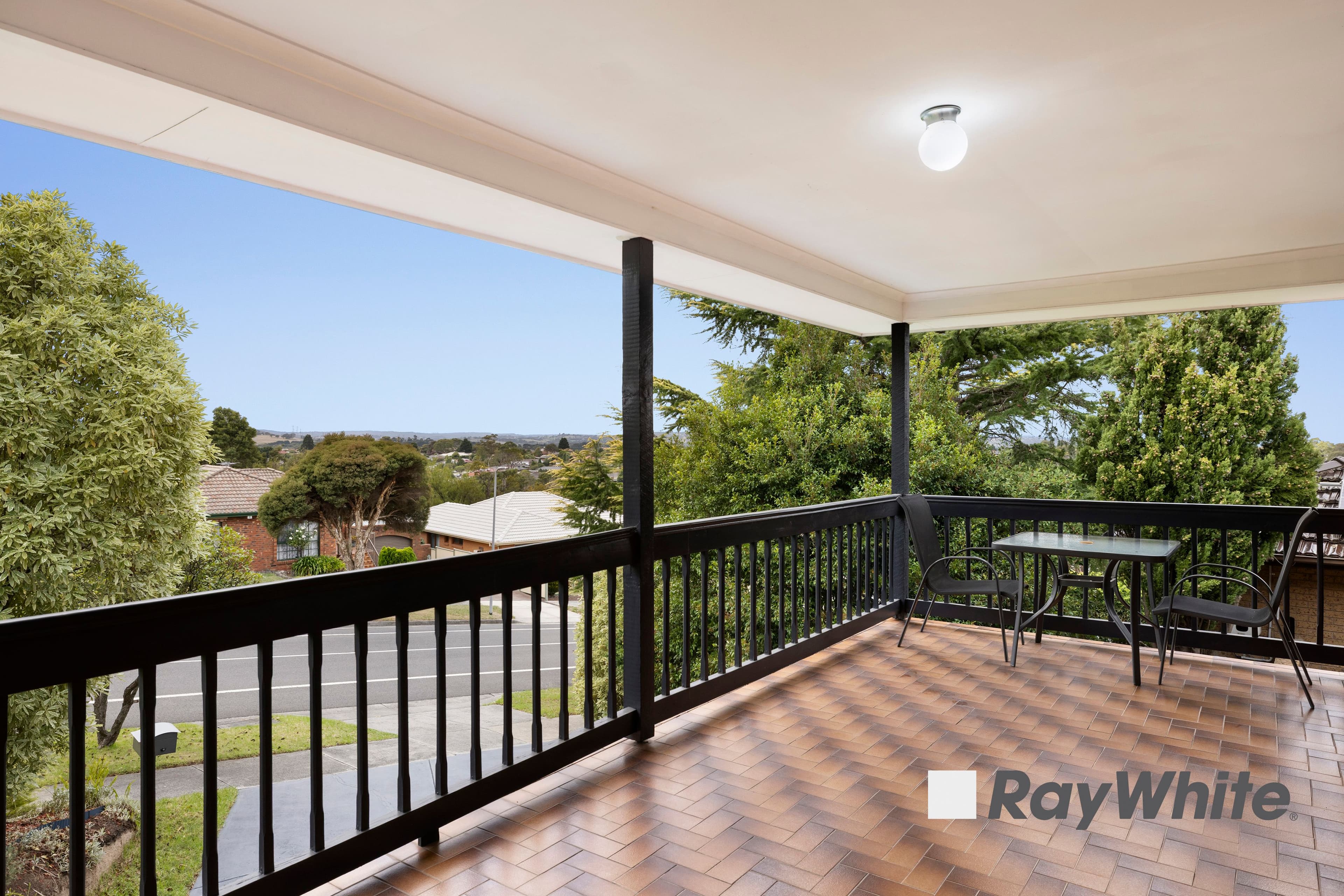 24 John Edgcumbe Way, Endeavour Hills VIC 3802, Endeavour Hills - Thumbnail 2