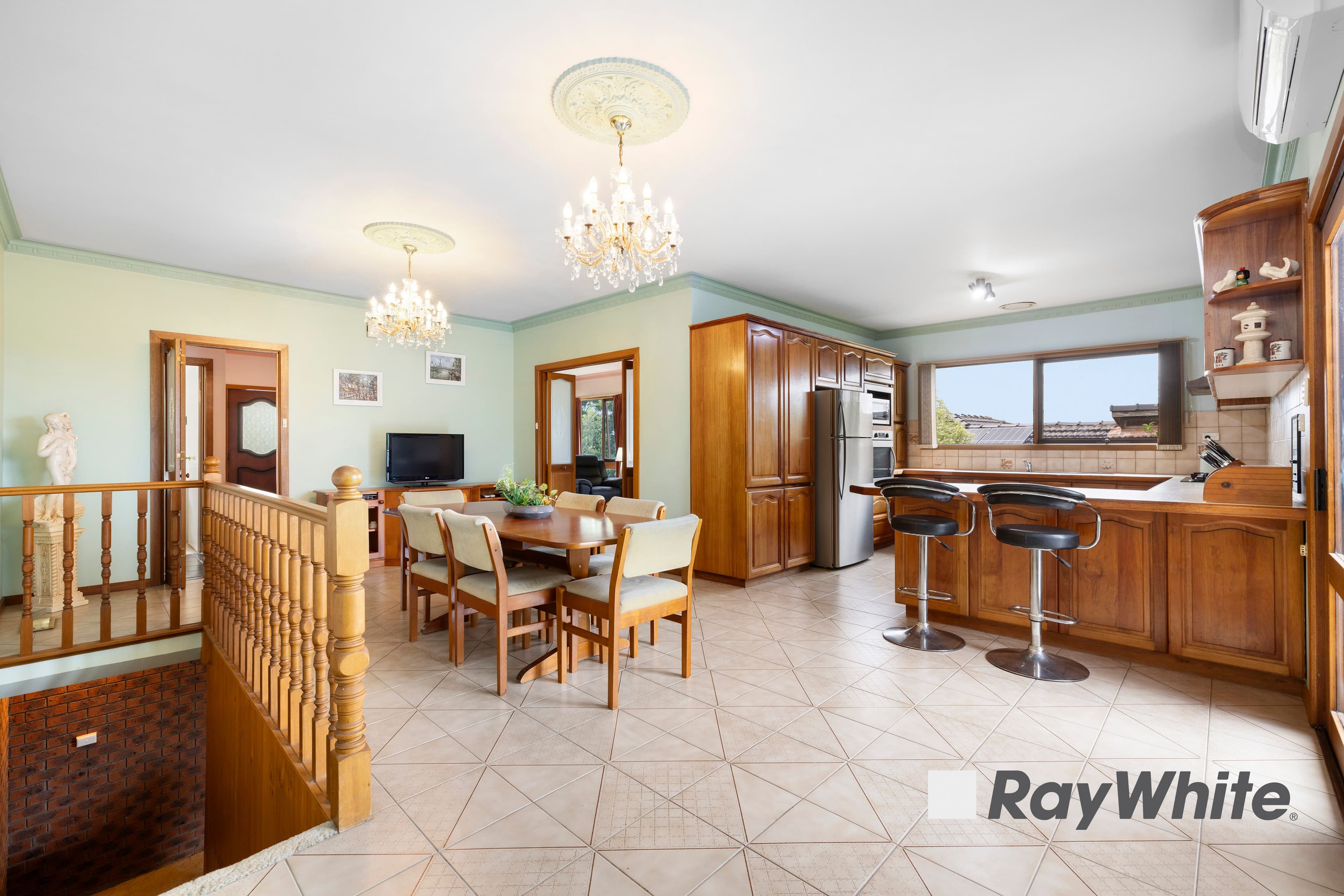 24 John Edgcumbe Way, Endeavour Hills VIC 3802, Endeavour Hills - Thumbnail 4