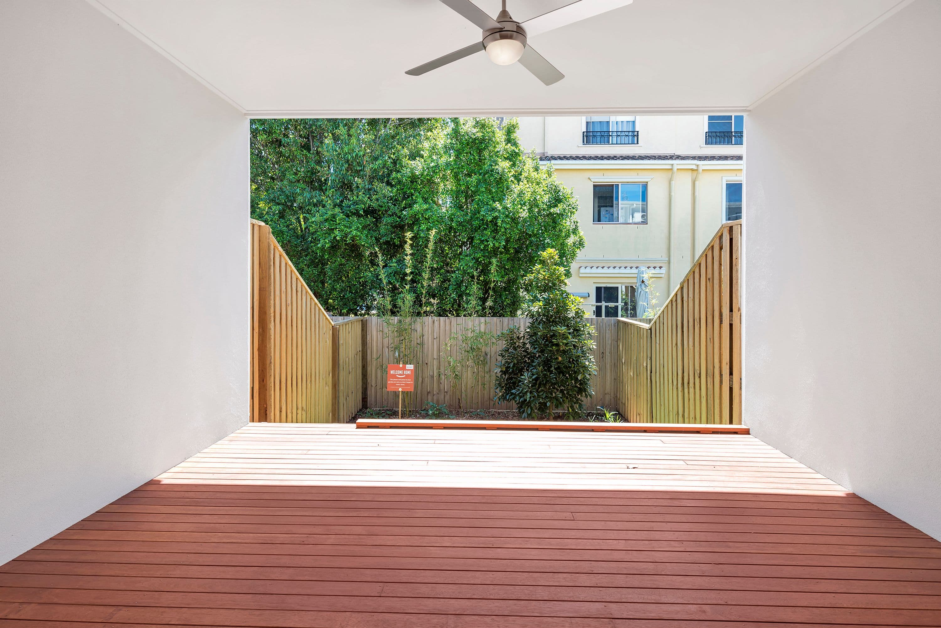 37 Azure Way, Hope Island QLD 4212, Hope Island - Thumbnail 2