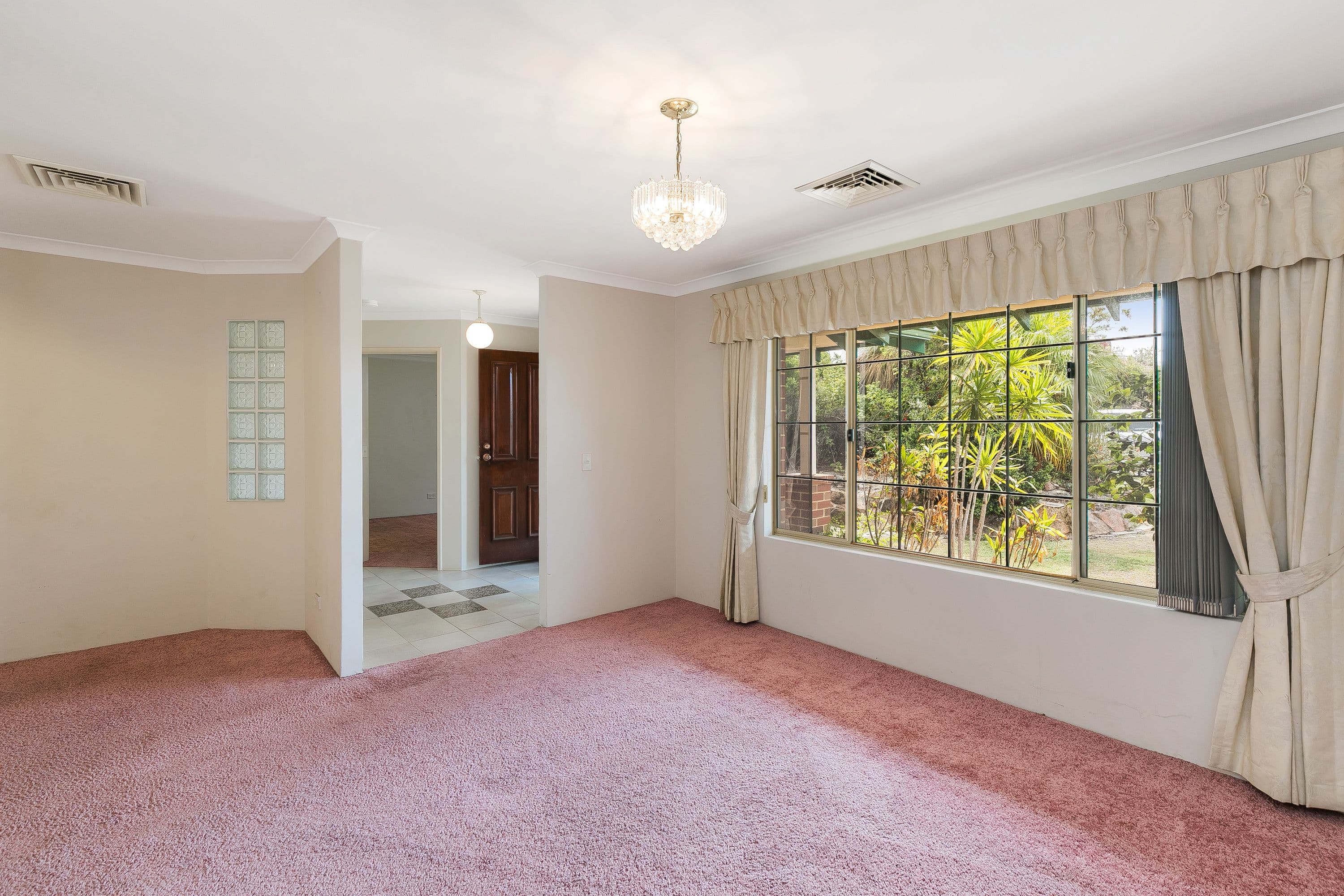 7 Moresby Close, Bibra Lake WA 6163, Bibra Lake - Thumbnail 2