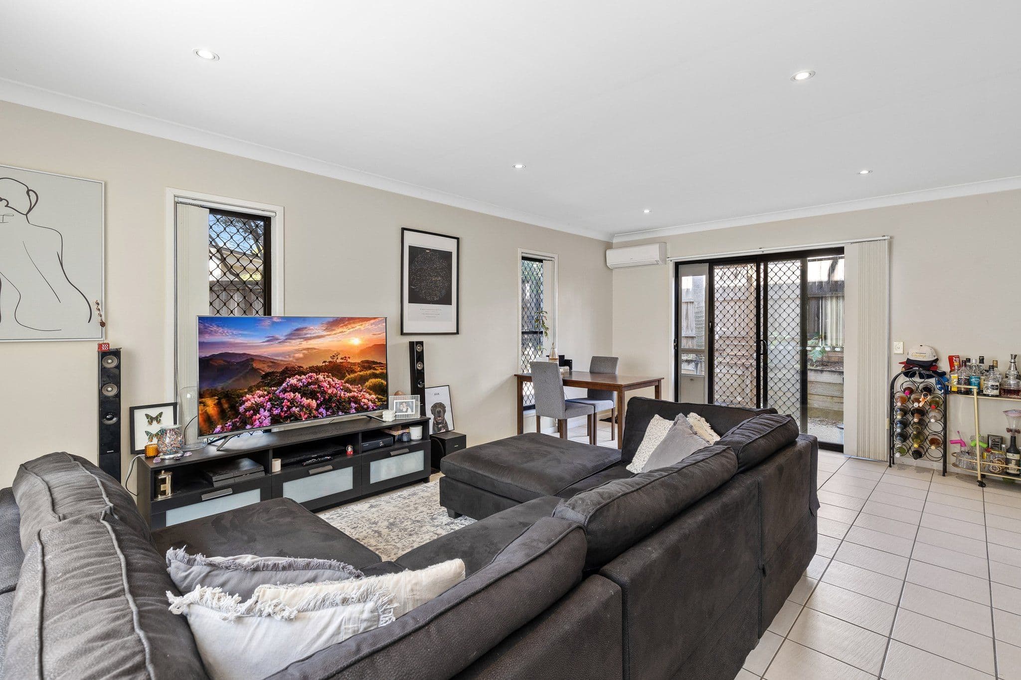 28 Zenith Avenue, Chermside QLD 4032, Chermside - Thumbnail 4