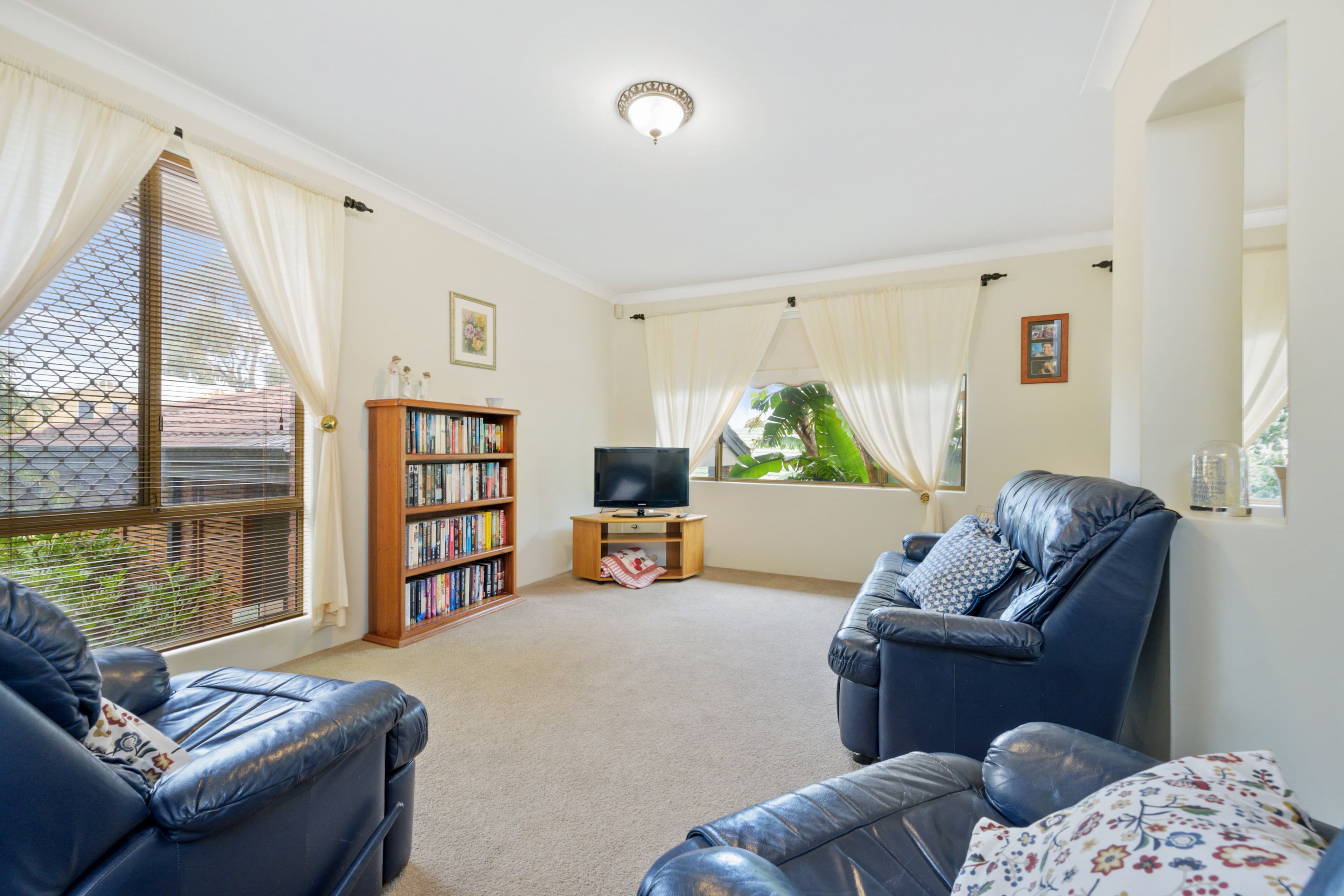 5 Dempster Place, Sorrento WA 6020, Sorrento - Thumbnail 3