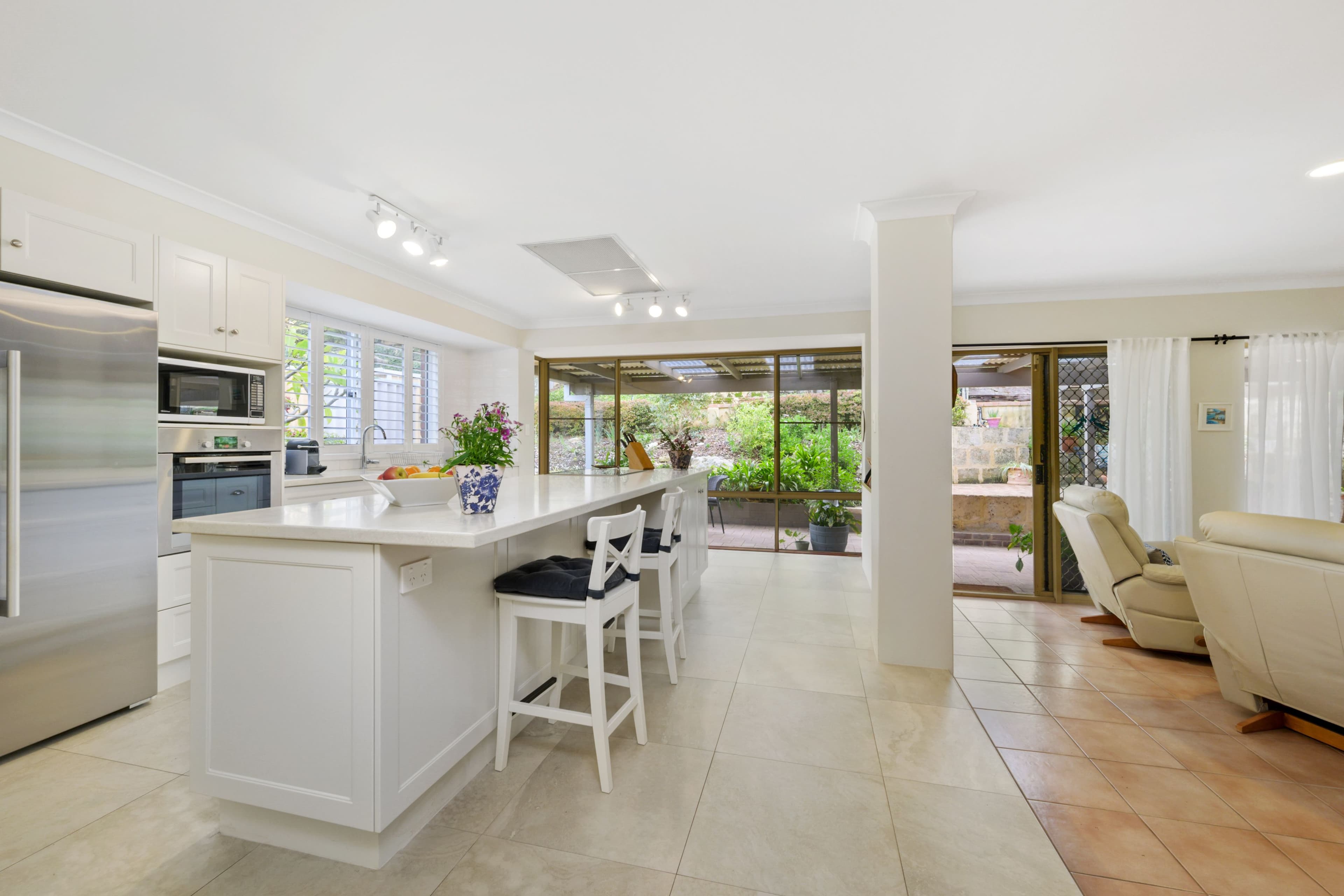 5 Dempster Place, Sorrento WA 6020, Sorrento - Thumbnail 8