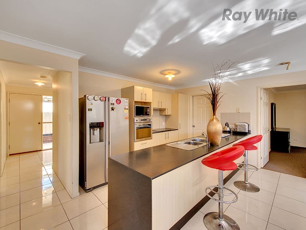 37 Chetwynd Street, Redbank Plains QLD 4301, Redbank Plains - Thumbnail 3
