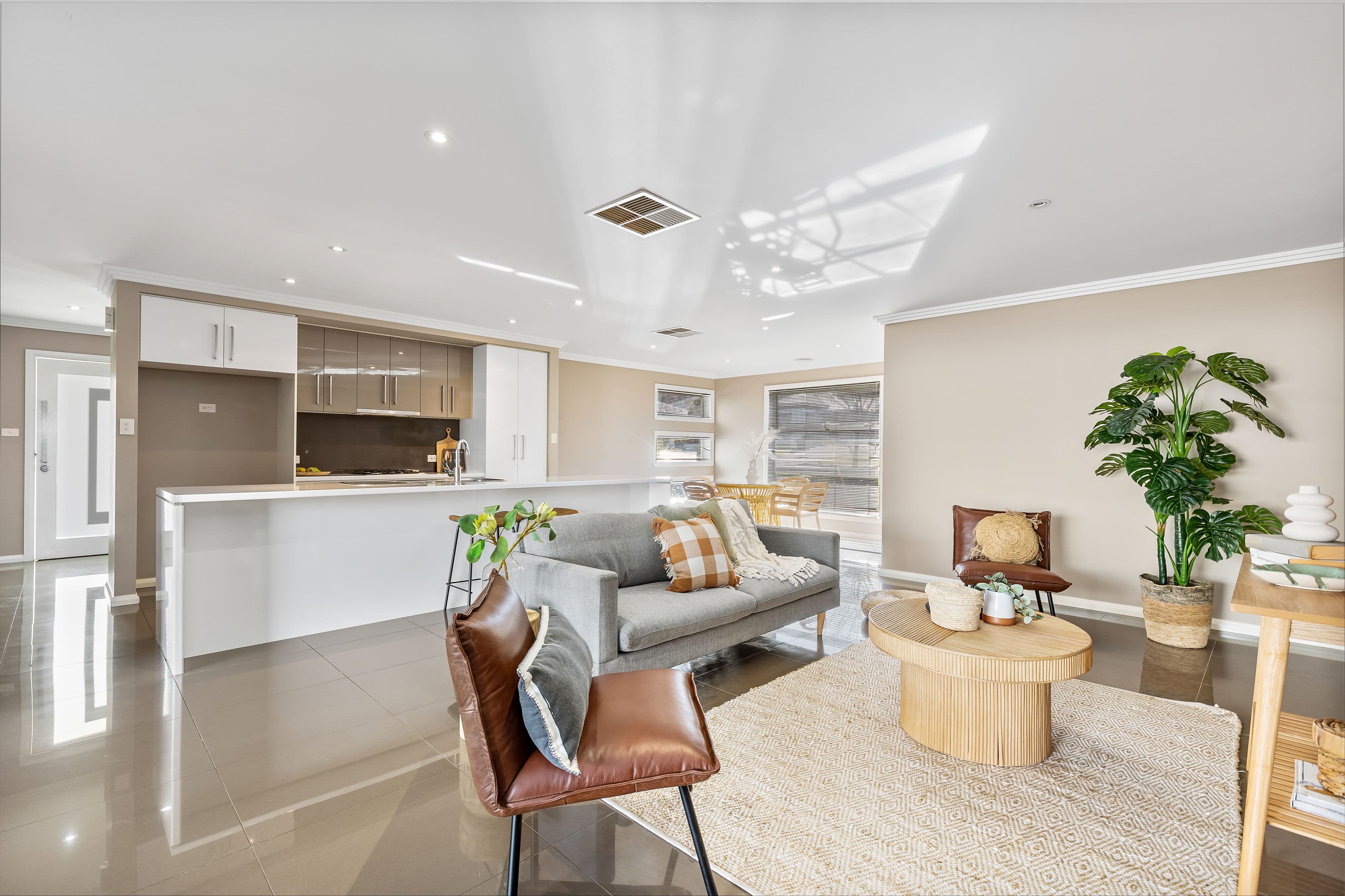 52 Strickland Drive, Boorooma NSW 2650, Boorooma - Thumbnail 4