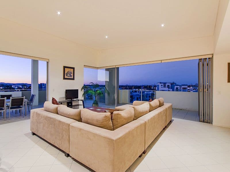15 Laver Drive, ROBINA QLD 4226, Robina - Thumbnail 4
