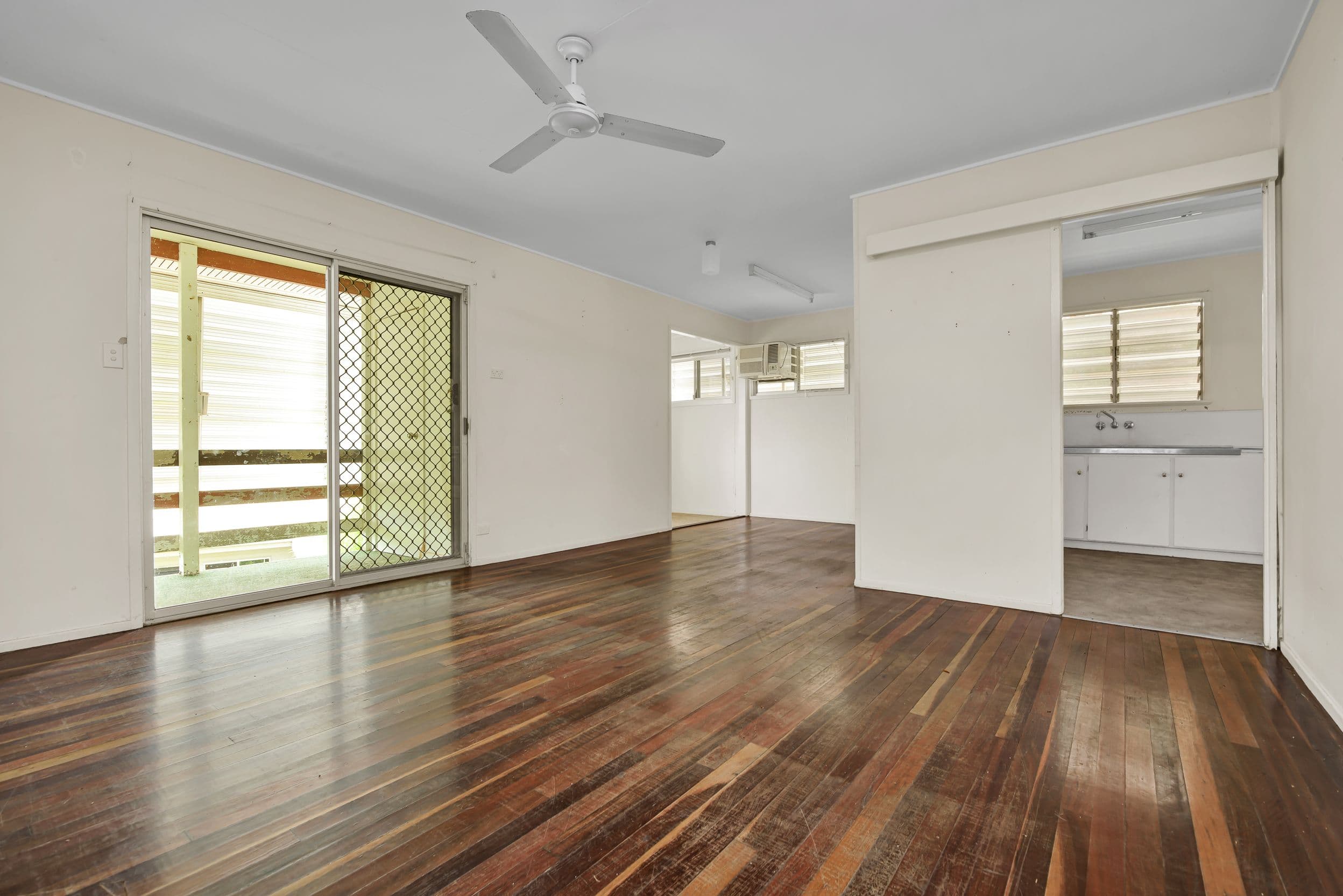 19 Boyne Crescent, West Gladstone QLD 4680, West Gladstone - Thumbnail 4