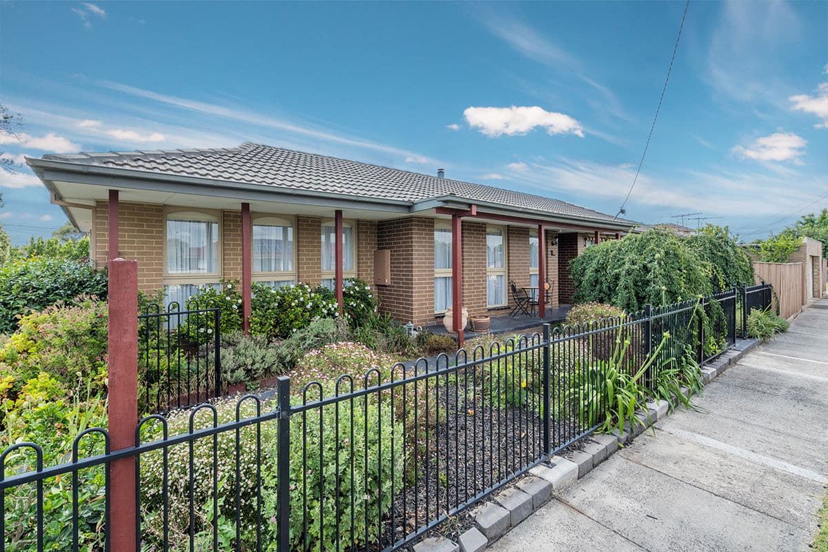50 Wattleglen Street, Craigieburn VIC 3064, Craigieburn - Image 1
