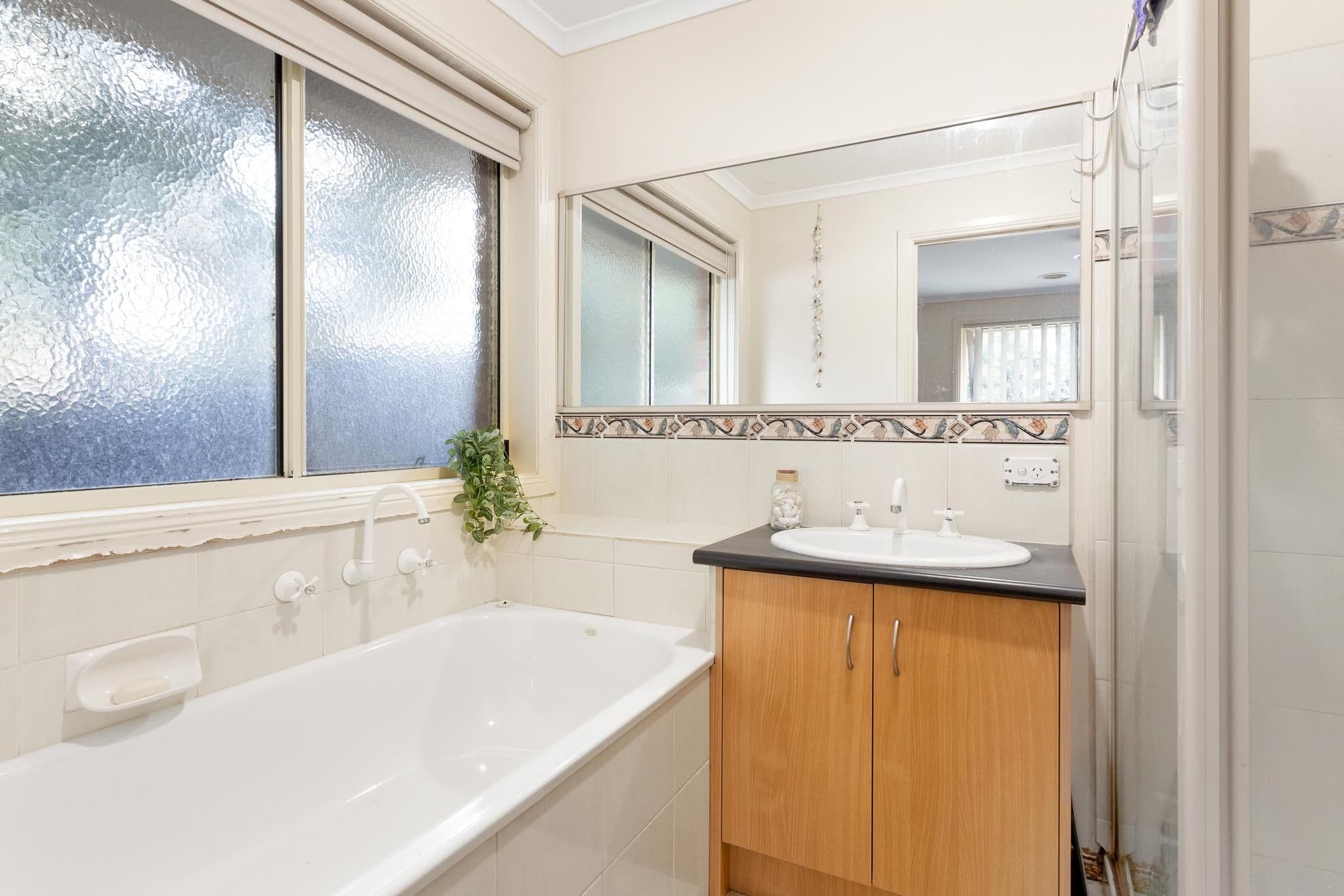 24 Silver Gum Drive, Pakenham VIC 3810, Pakenham - Thumbnail 7
