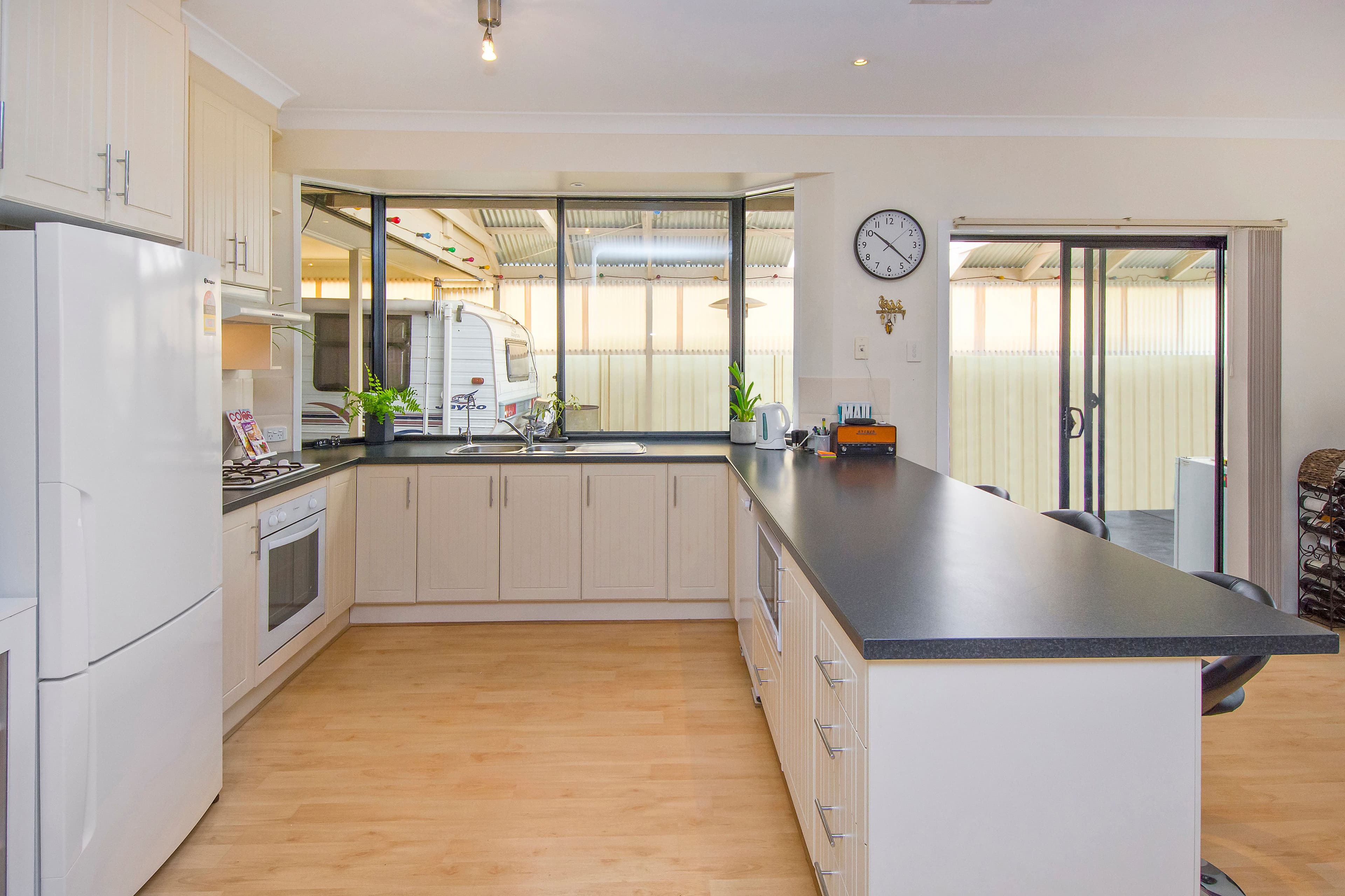 27 Davalan Drive, Munno Para West SA 5115, Munno Para West - Thumbnail 2