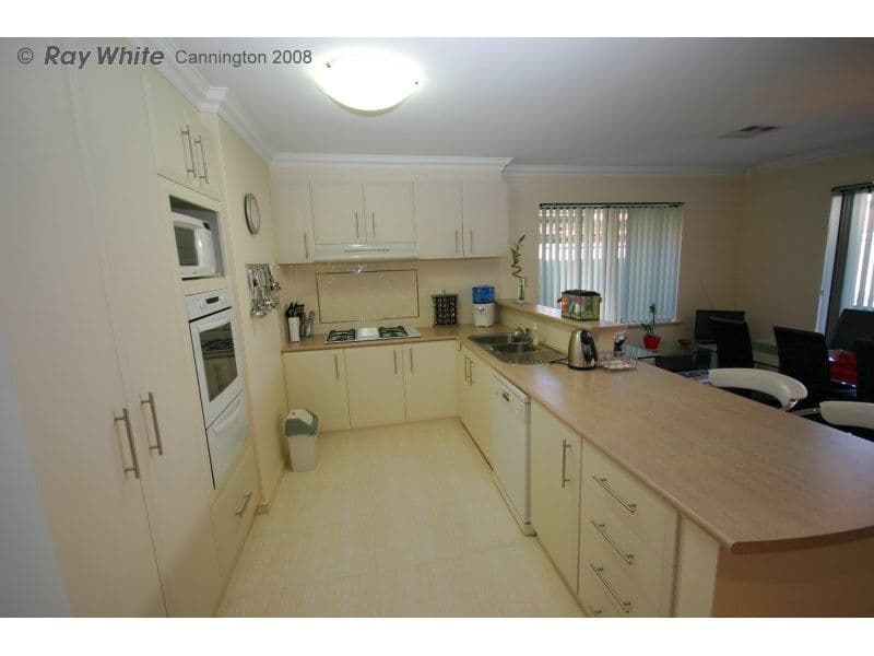26 Highbury Crescent, BECKENHAM WA 6107, Beckenham - Thumbnail 4