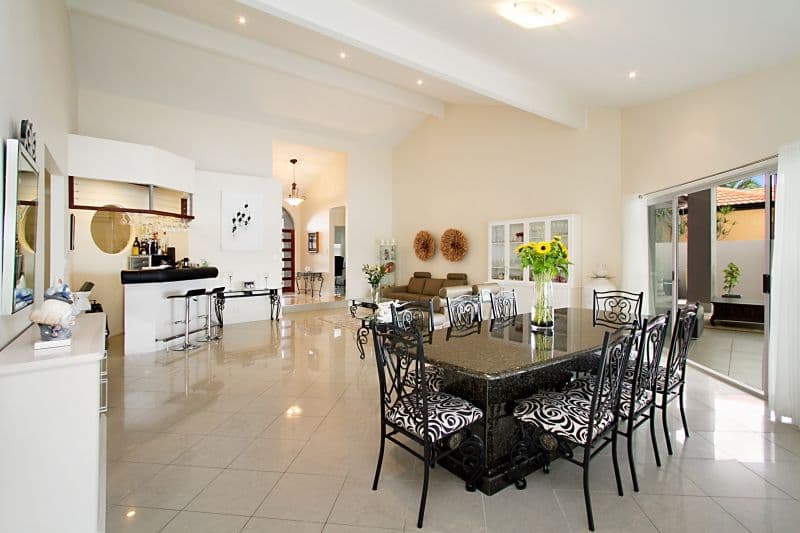 62 Montevideo Drive, Clear Island Waters QLD 4226, Clear Island Waters - Thumbnail 6