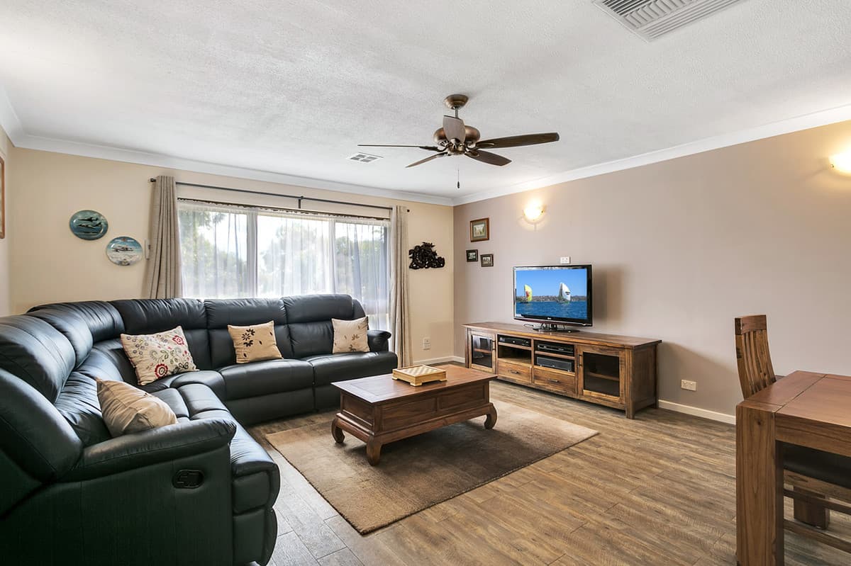 17 Deakin Avenue, Hope Valley SA 5090, Hope Valley - Image 1