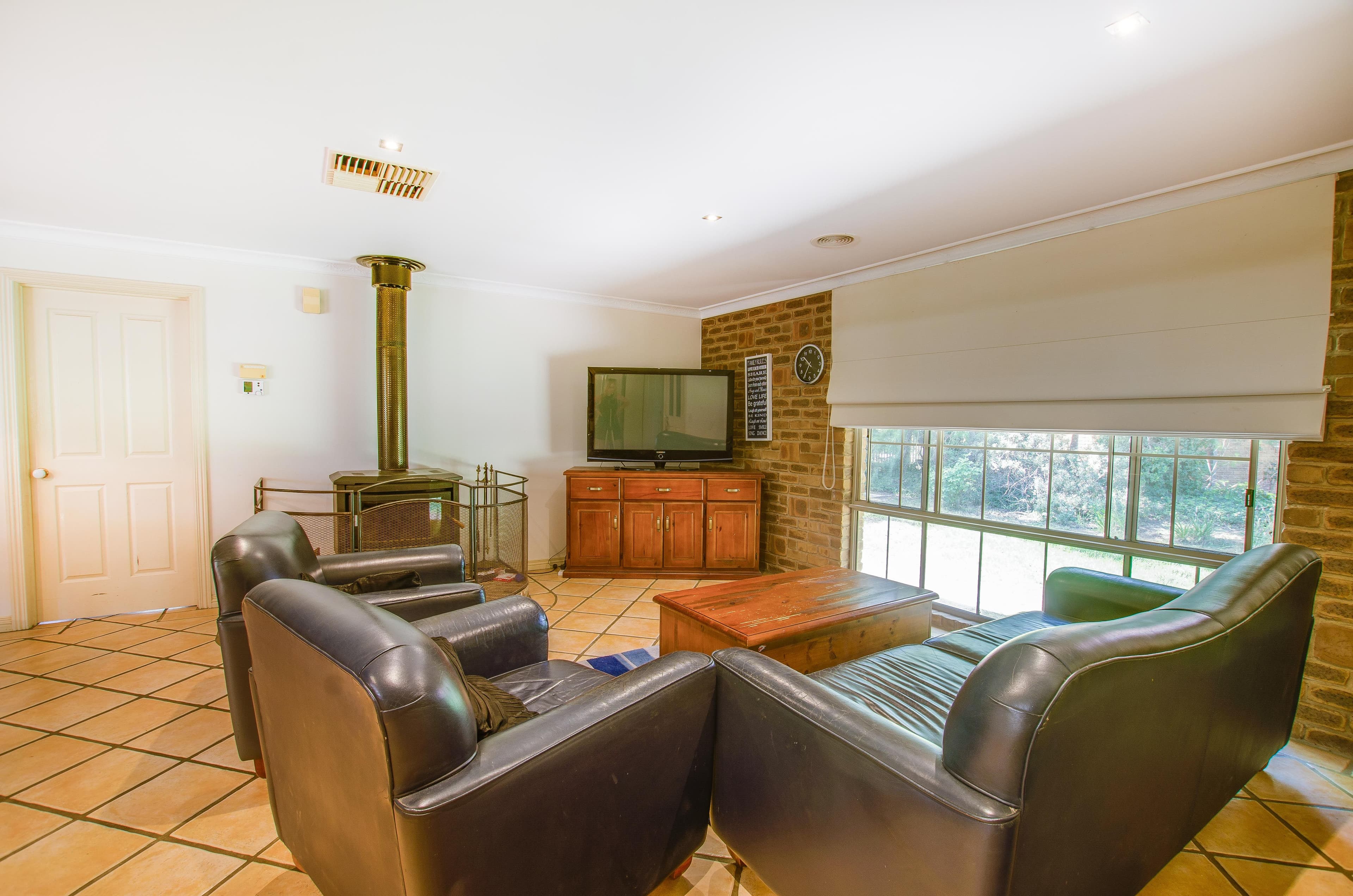 203 Wharparilla Drive, Echuca VIC 3564, Echuca - Thumbnail 8