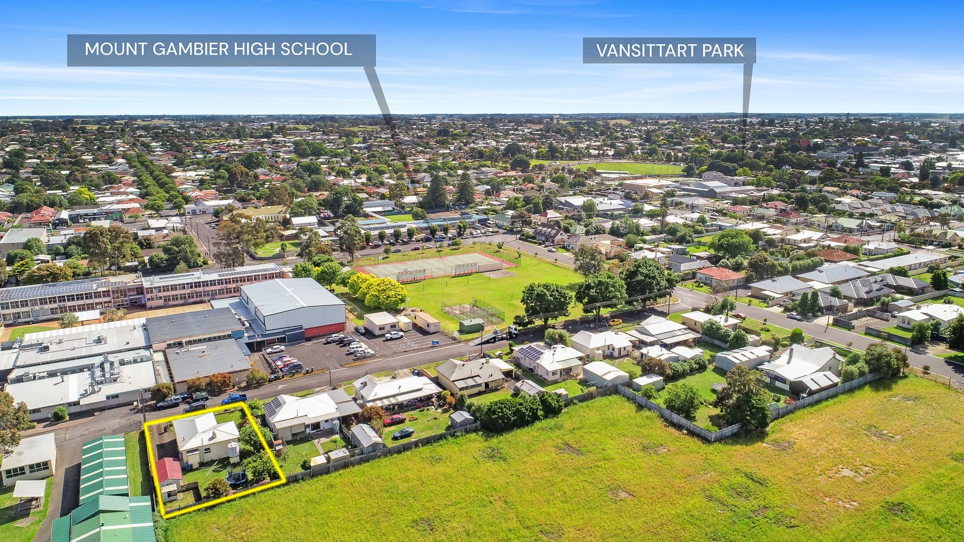 15 Oolna Street, Mount Gambier SA 5290, Mount Gambier - Thumbnail 2
