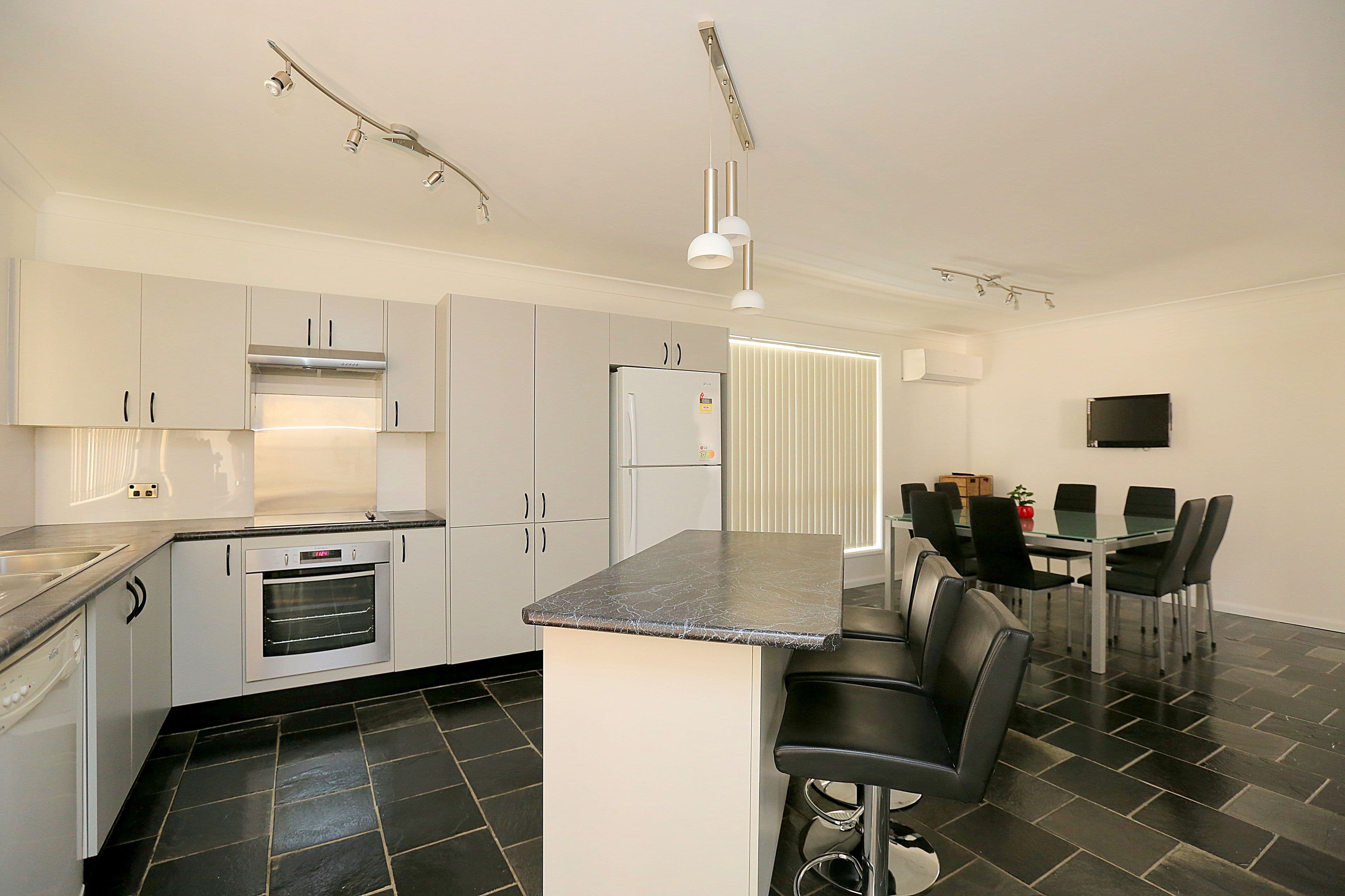 116 Orchard Road, Chester Hill - Thumbnail 3