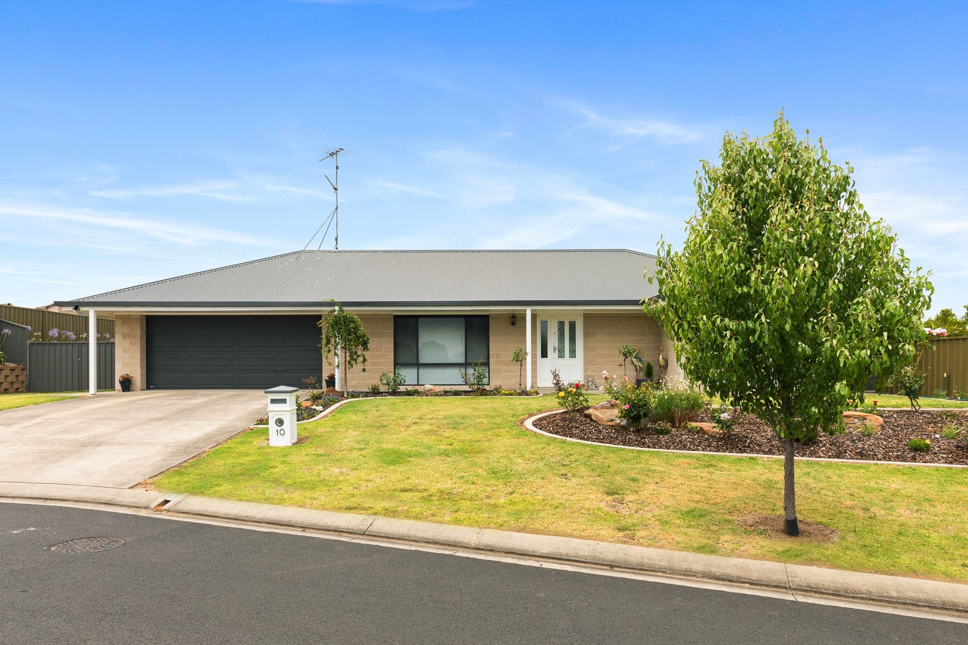 10 Rosemont Place, Mount Gambier SA 5290, Mount Gambier - Image 1