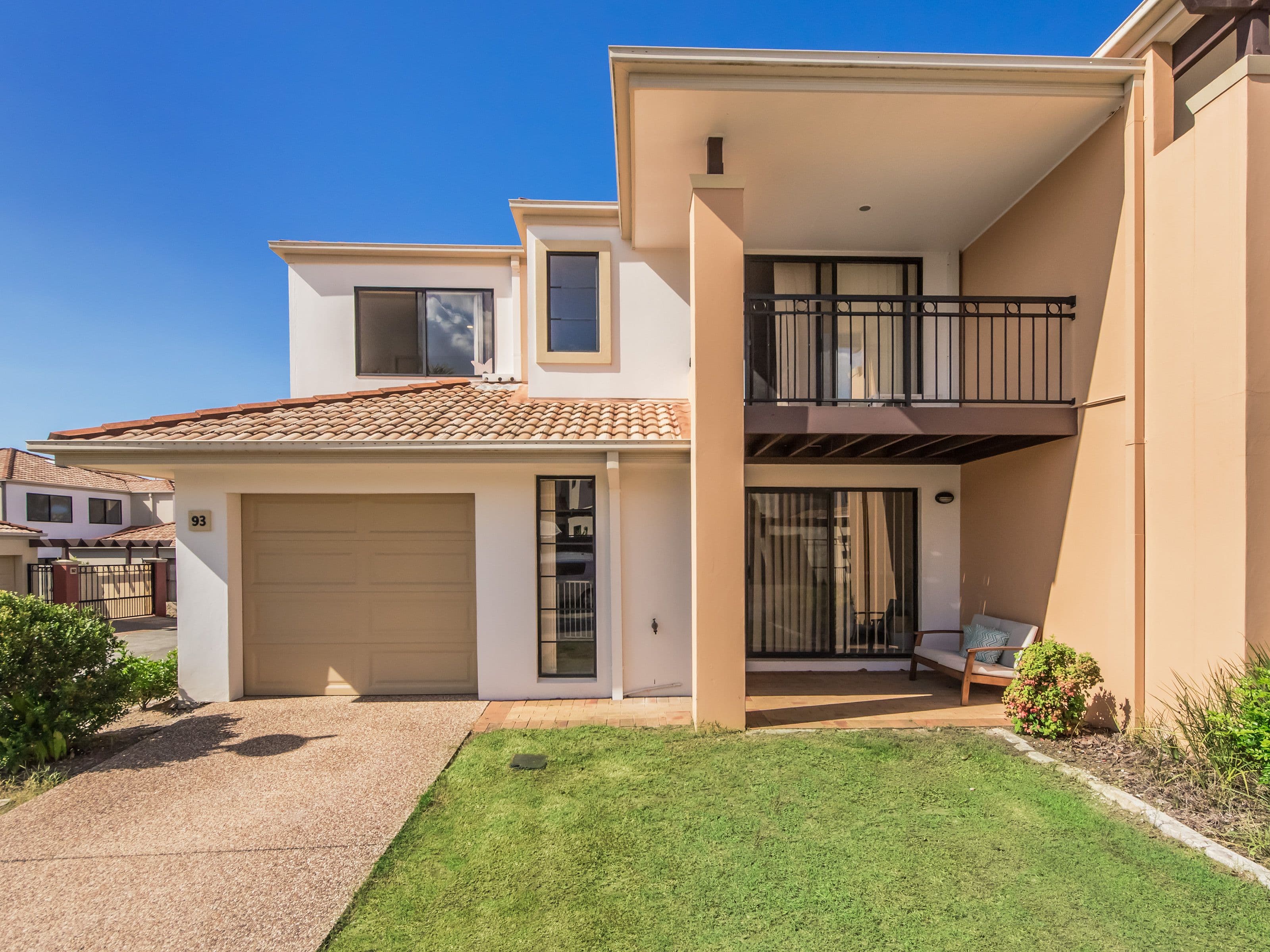 302 Christine Avenue, Varsity Lakes QLD 4227, Varsity Lakes - Image 1