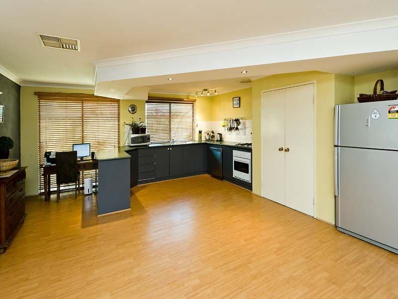 50 Brunswick Road, THORNLIE WA 6108, Thornlie - Thumbnail 5