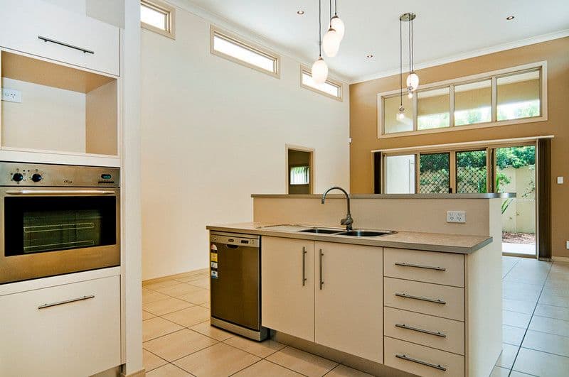 75 East Quay Drive, BIGGERA WATERS QLD 4216, Biggera Waters - Thumbnail 2