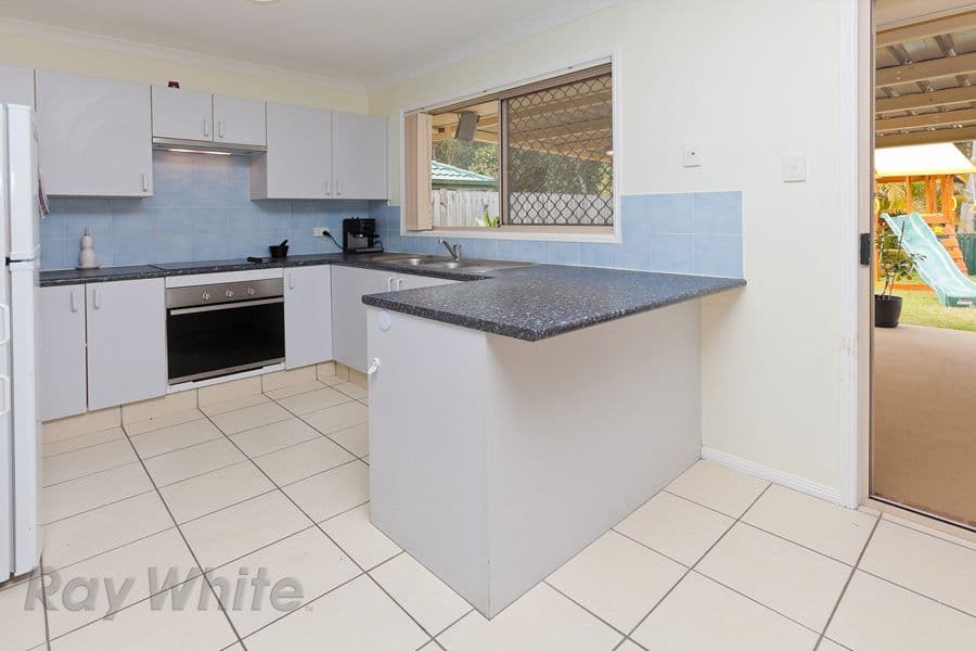48 Maple Avenue, CAMIRA QLD 4300, Camira - Thumbnail 2
