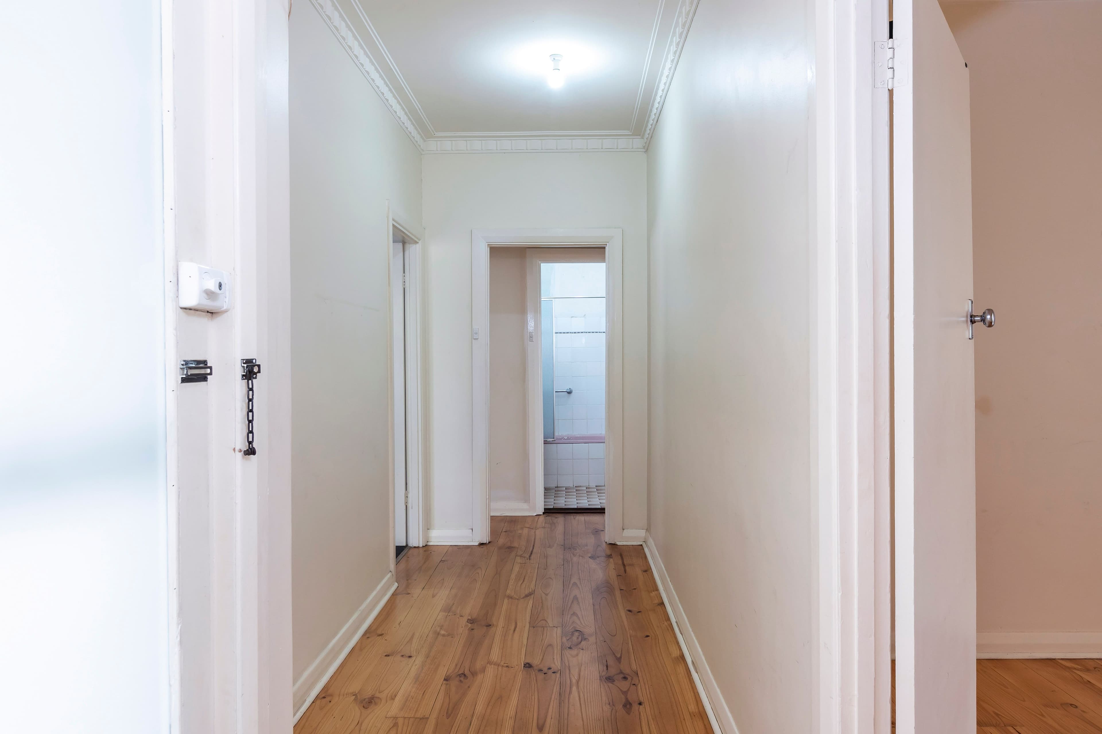 3 Bowyer Crescent, Cumberland Park SA 5041, Cumberland Park - Thumbnail 2