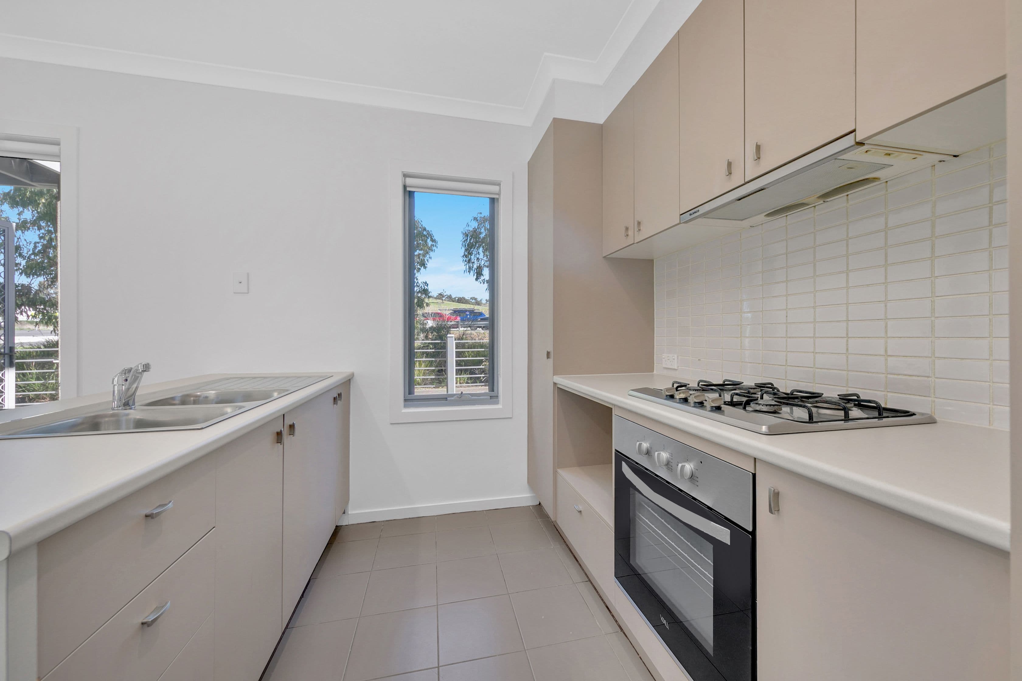 1 Pyrenees Lane, South Morang VIC 3752, South Morang - Thumbnail 2