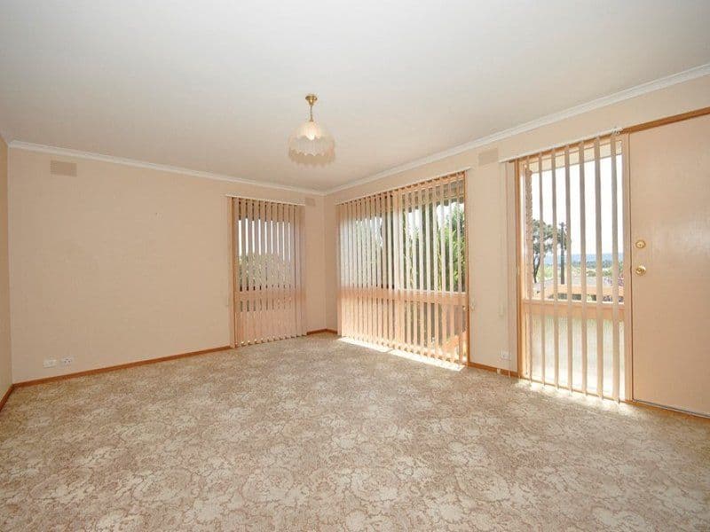 6 CRESTWAY, Lilydale VIC 3140, Lilydale - Thumbnail 2