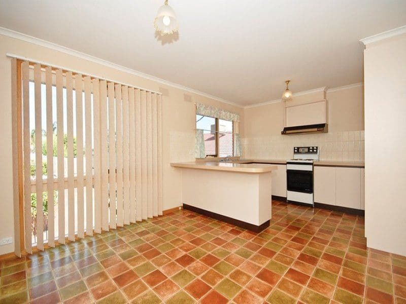 6 CRESTWAY, Lilydale VIC 3140, Lilydale - Thumbnail 5