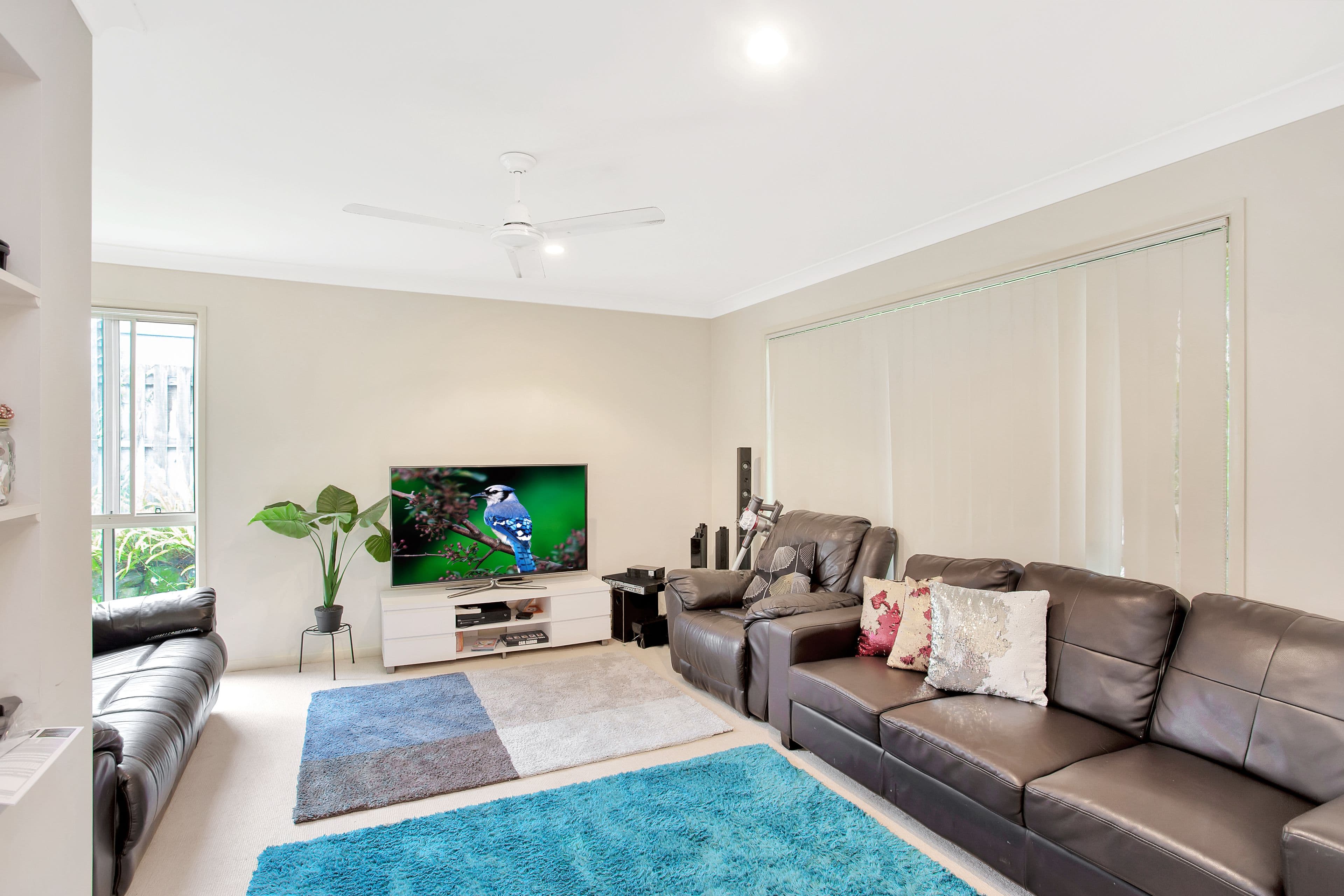 10 Macadie Way, Merrimac QLD 4226, Merrimac - Thumbnail 2