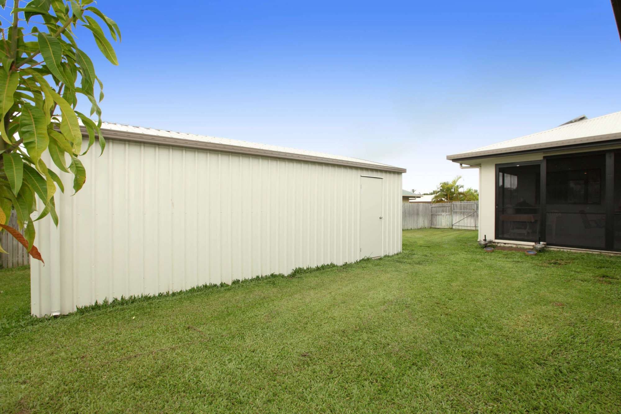 26 Fuji Court, MOUNT LOUISA QLD 4814, Mount Louisa - Thumbnail 3