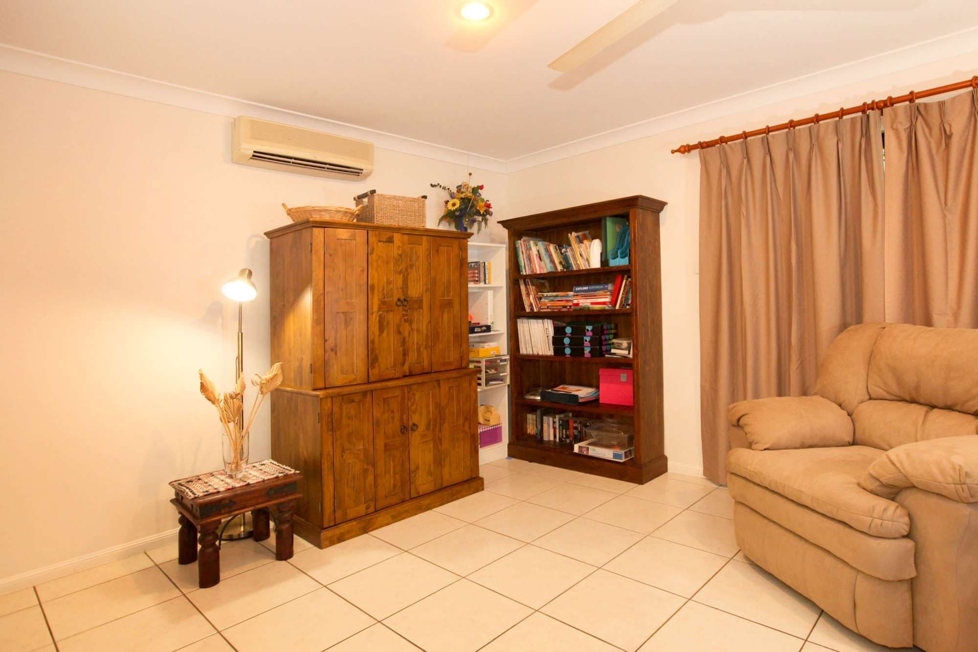 26 Fuji Court, MOUNT LOUISA QLD 4814, Mount Louisa - Thumbnail 8