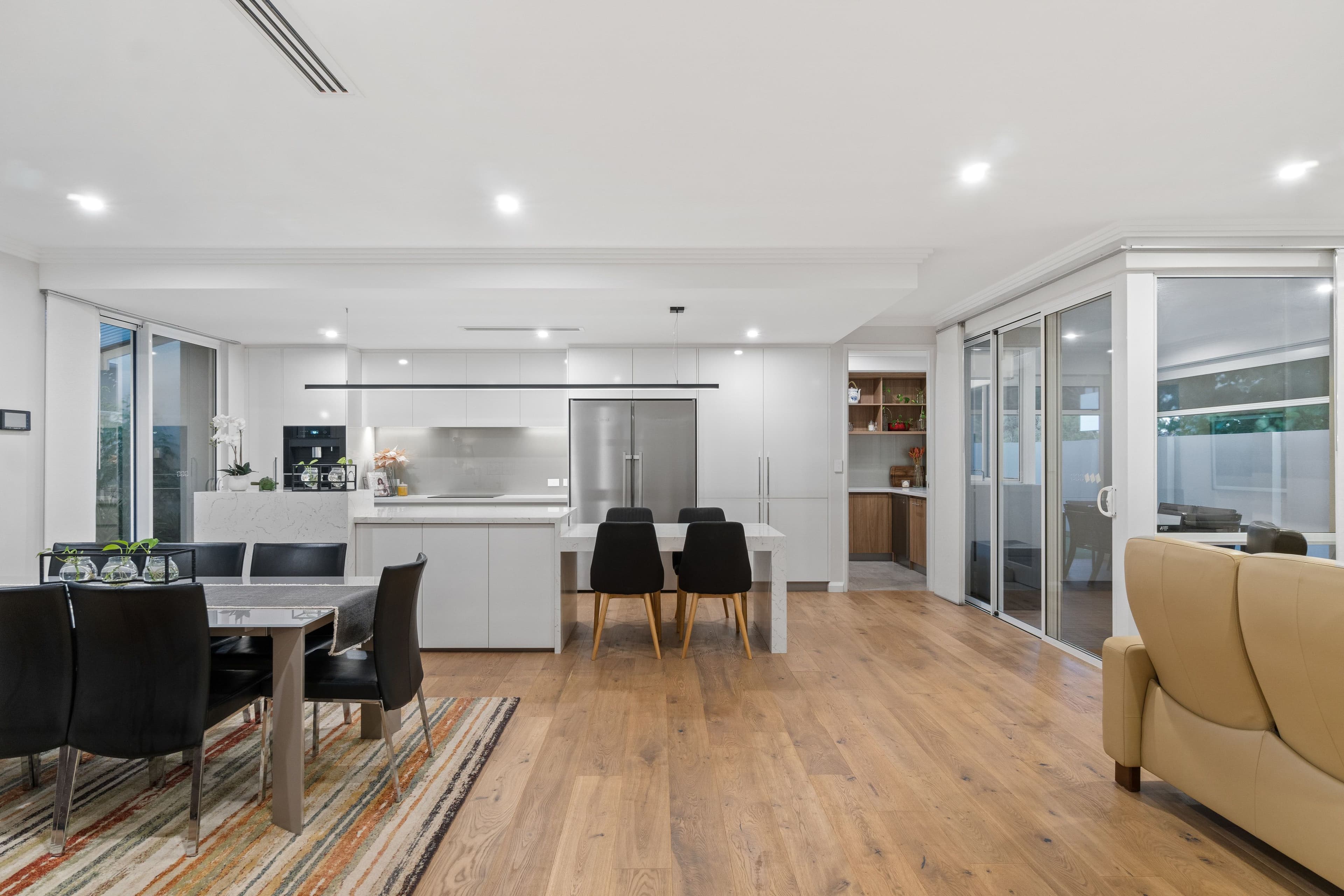 20 Seaward Loop, Sorrento WA 6020, Sorrento - Thumbnail 2